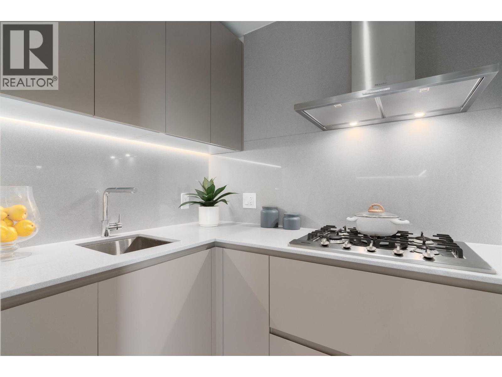 1205 6622 Pearson Way Property Photo 7