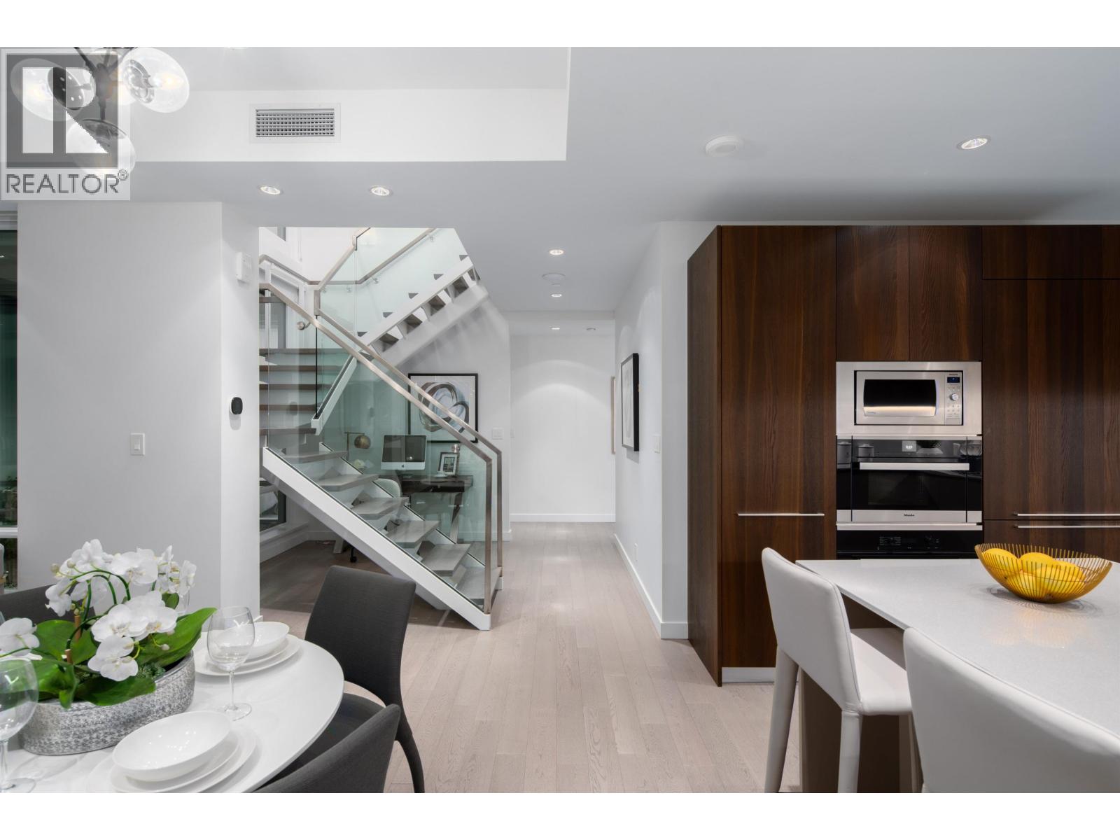 1205 6622 Pearson Way Property Photo 8