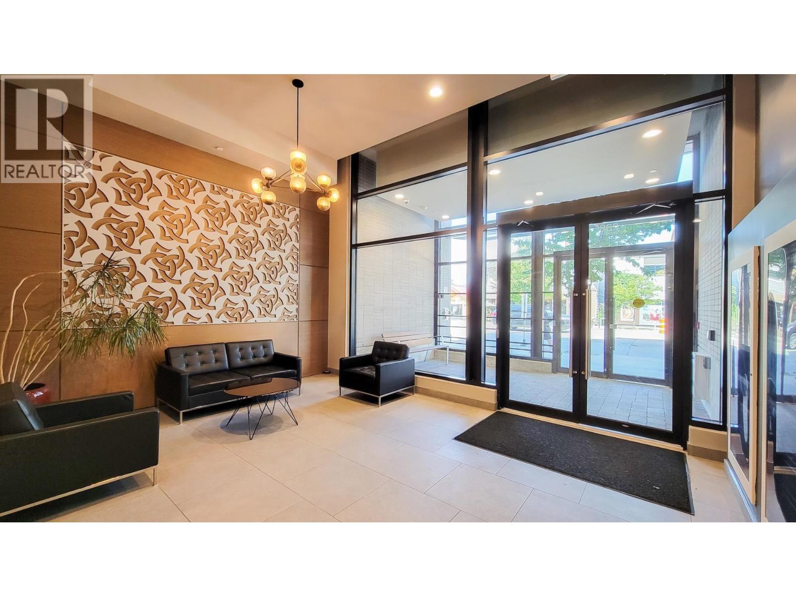 802 238 W Broadway Property Photo 12