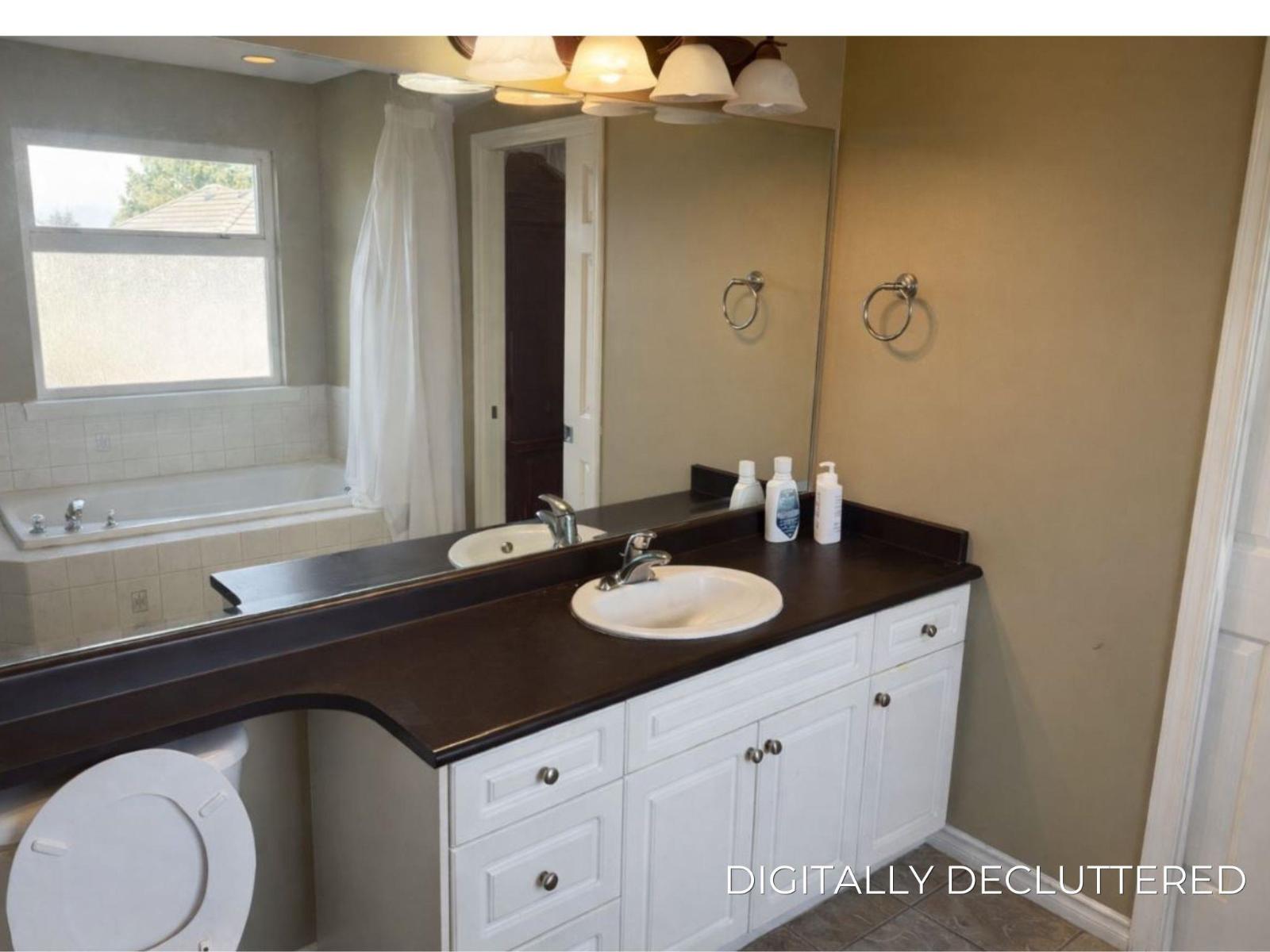 18267 64 Avenue Property Photo 10