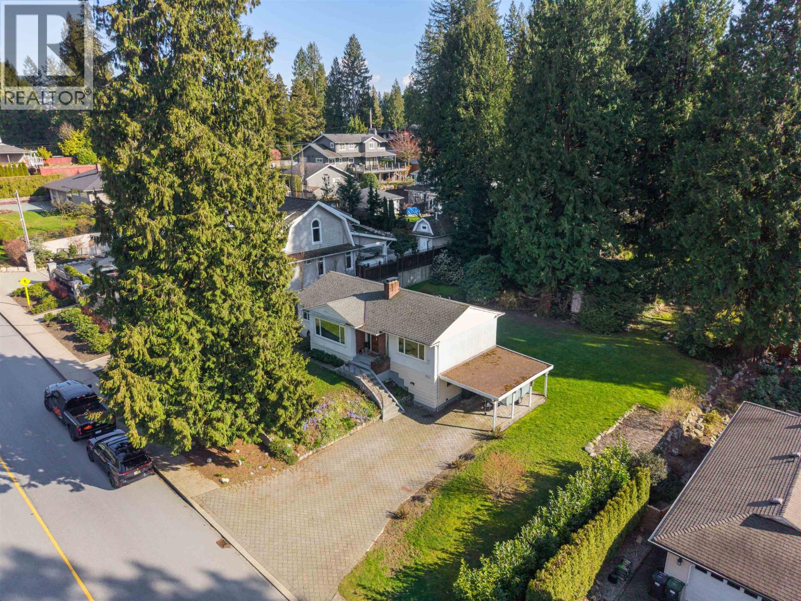 551 E Osborne Road Property Photo 1