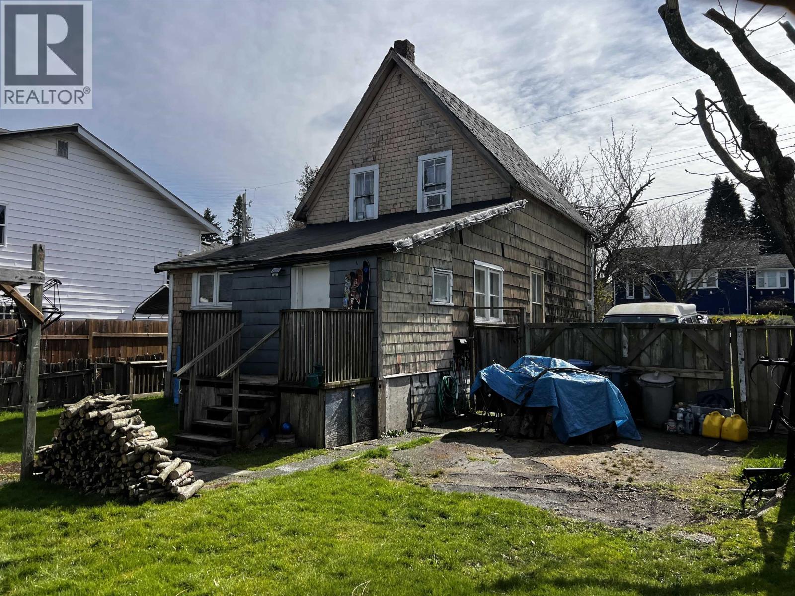 235 Durham Street Property Photo 7