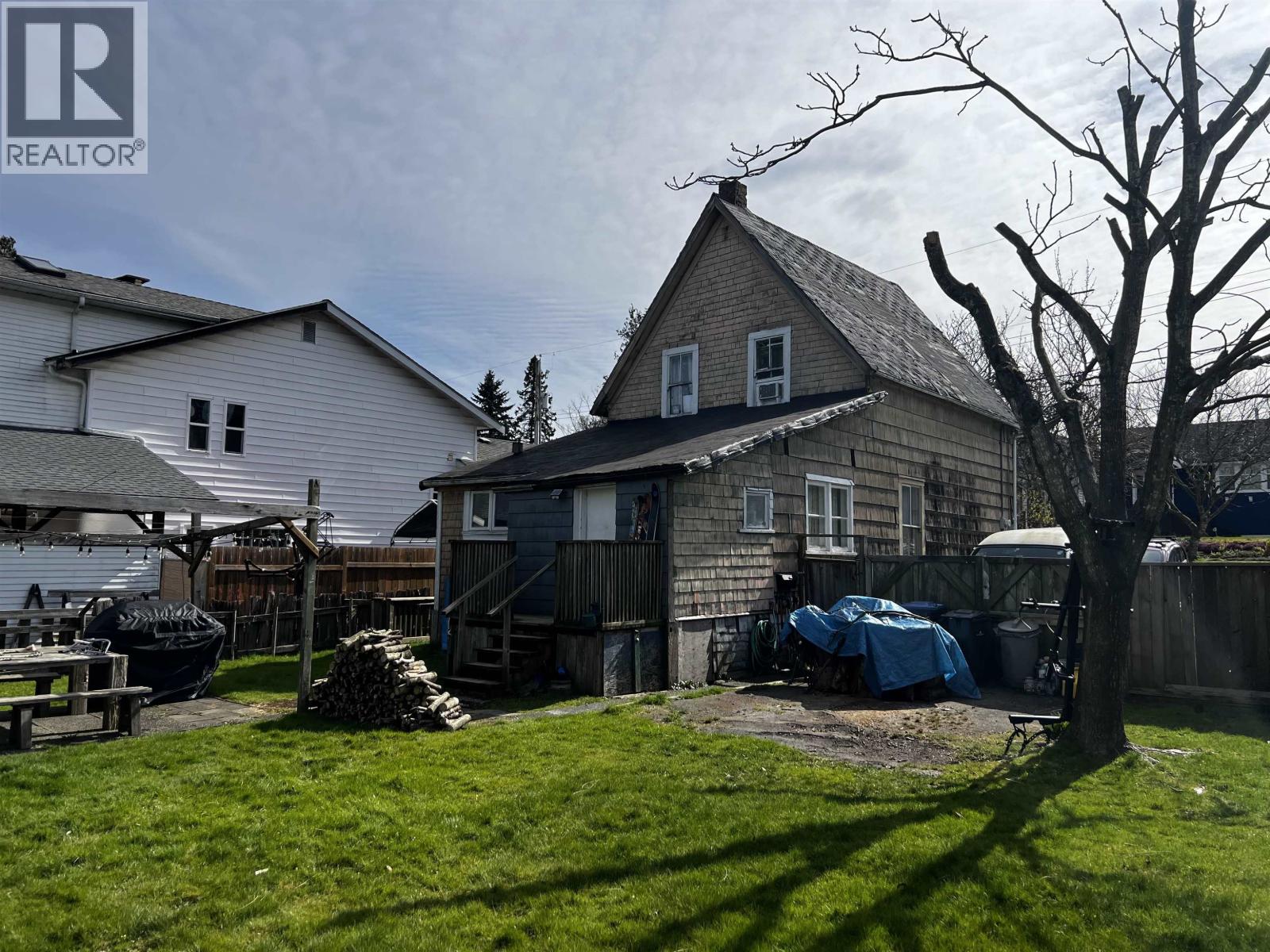 235 Durham Street Property Photo 8