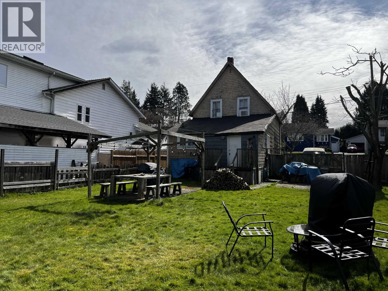 235 Durham Street Property Photo 9
