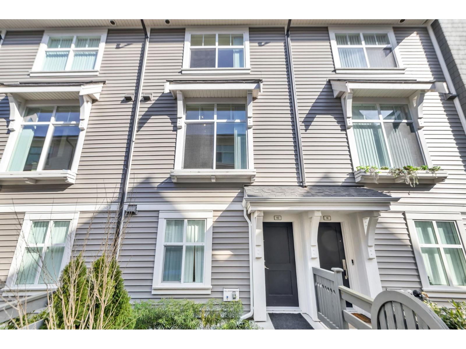 42 14151 58A AVENUE Property Photo 1