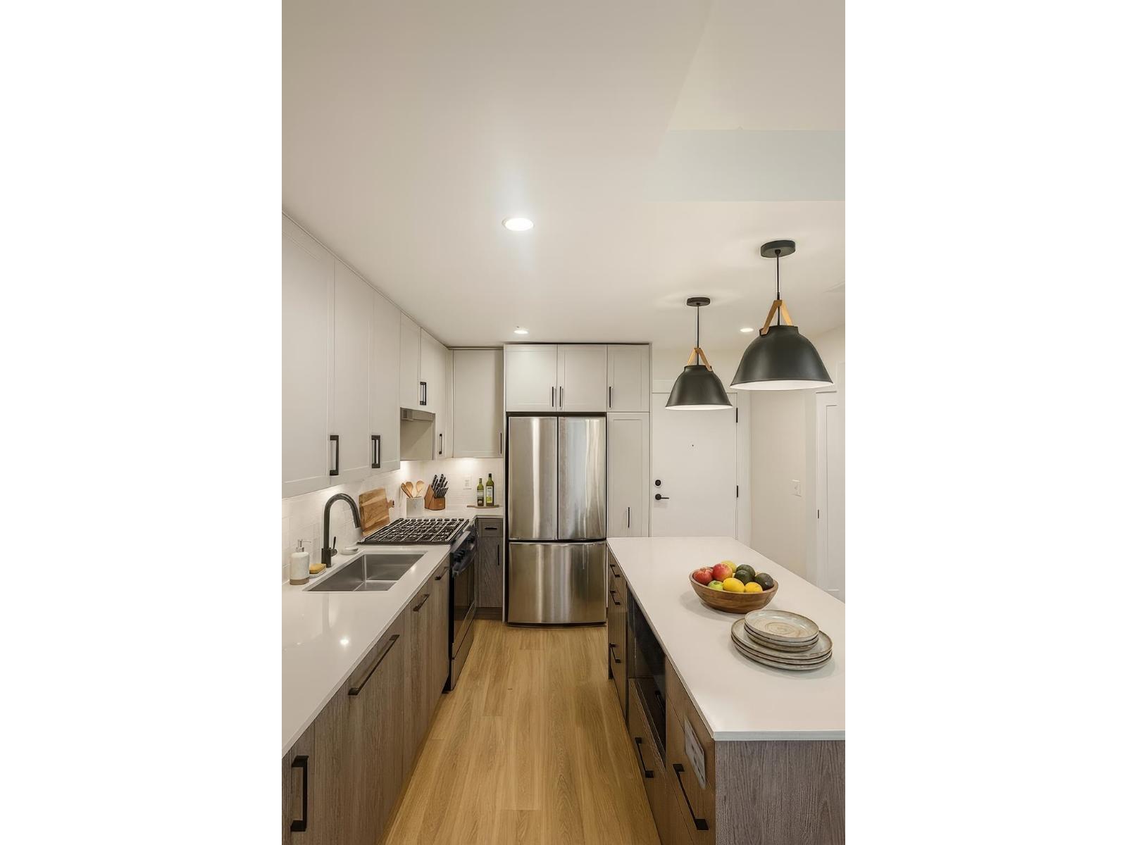 407 27215 Aldergrove Town Centre Drive Property Photo 12
