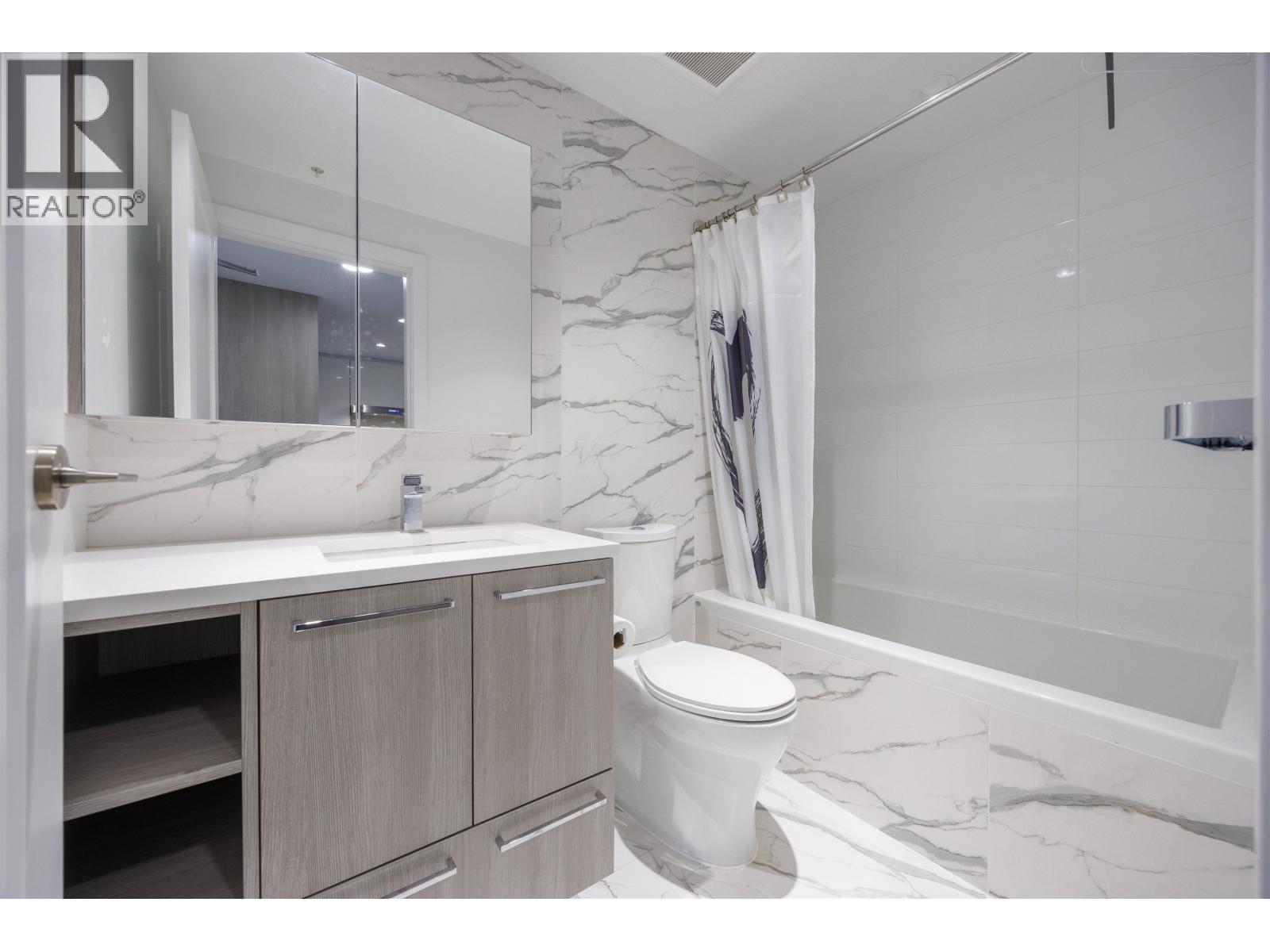 806 8155 Capstan Way Property Photo 8