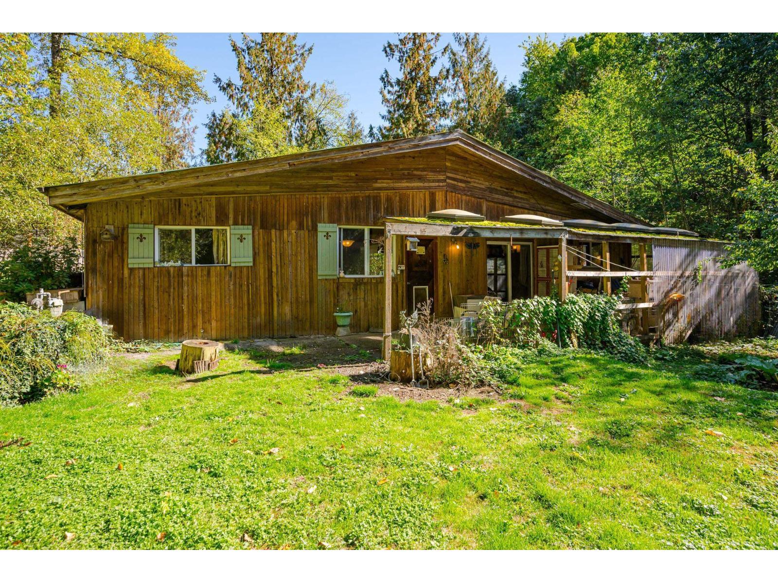 50802 Winona Road Property Photo 2