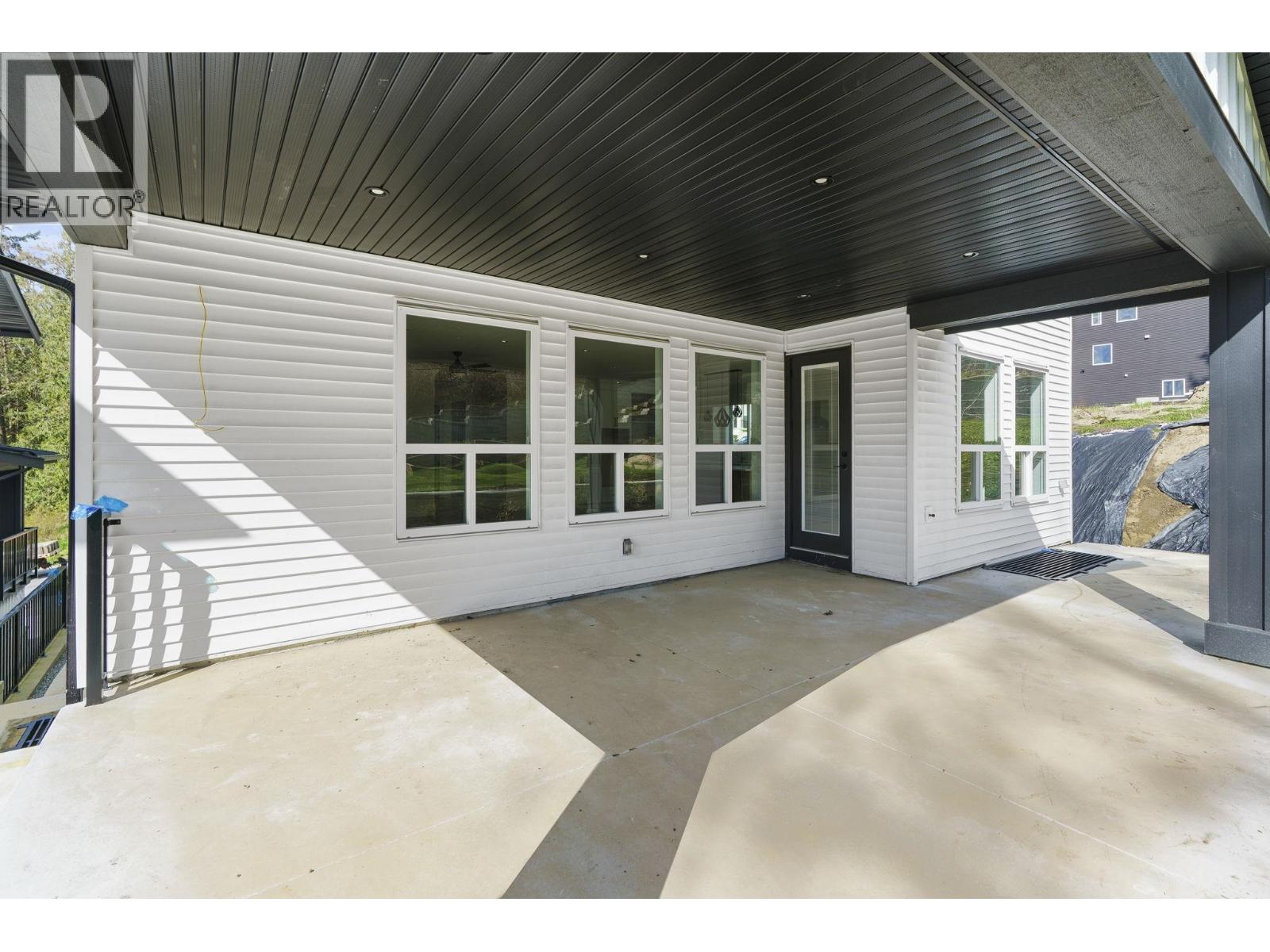 11016 241a Street Property Photo 5