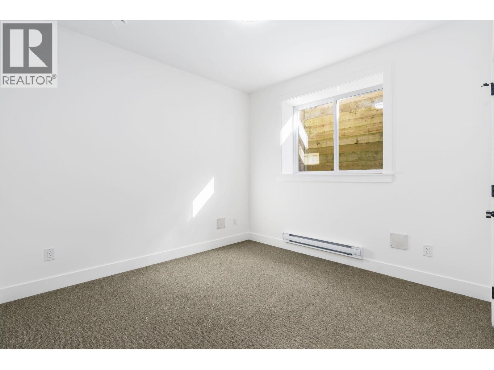 11016 241a Street Property Photo 8