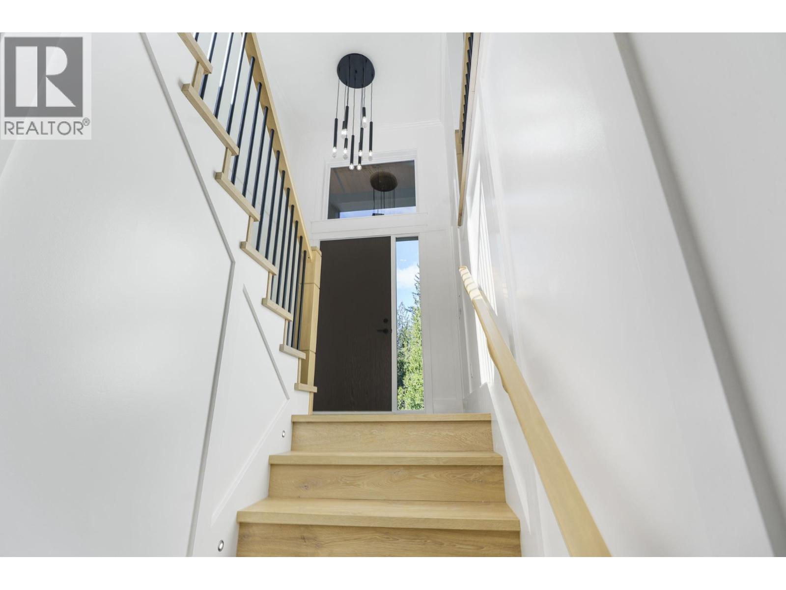 11016 241a Street Property Photo 9