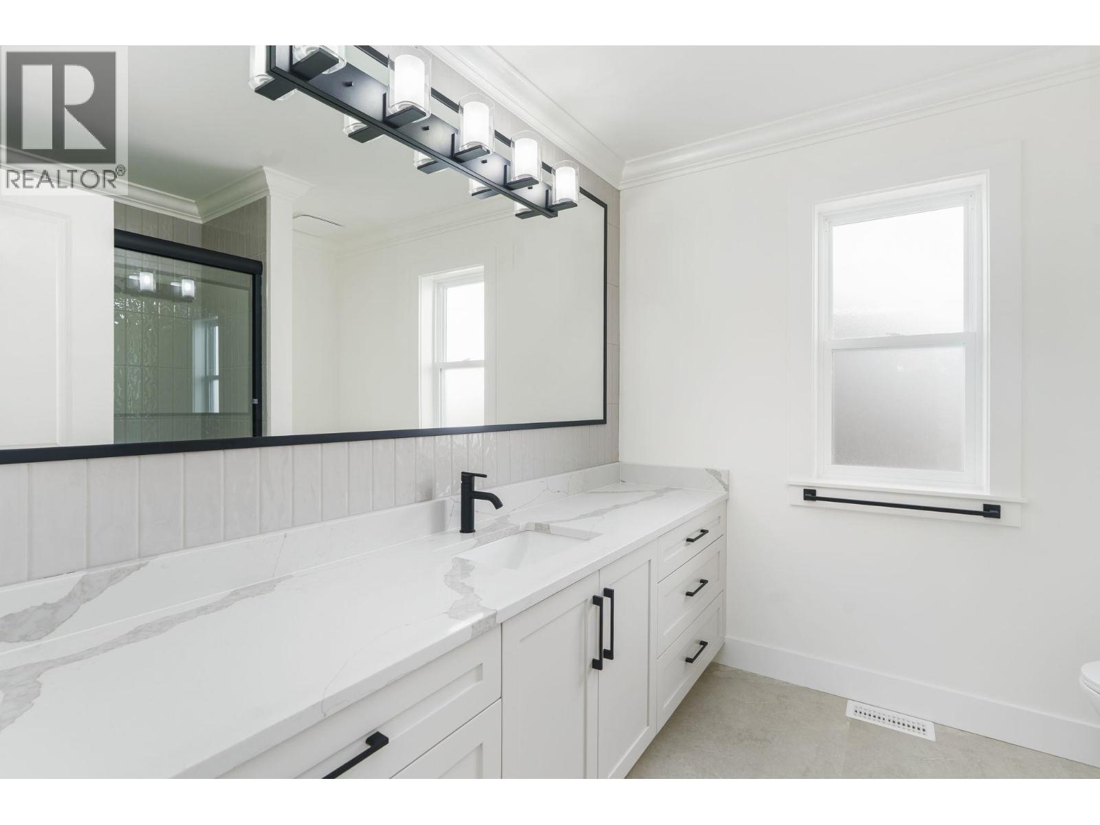 11016 241a Street Property Photo 23