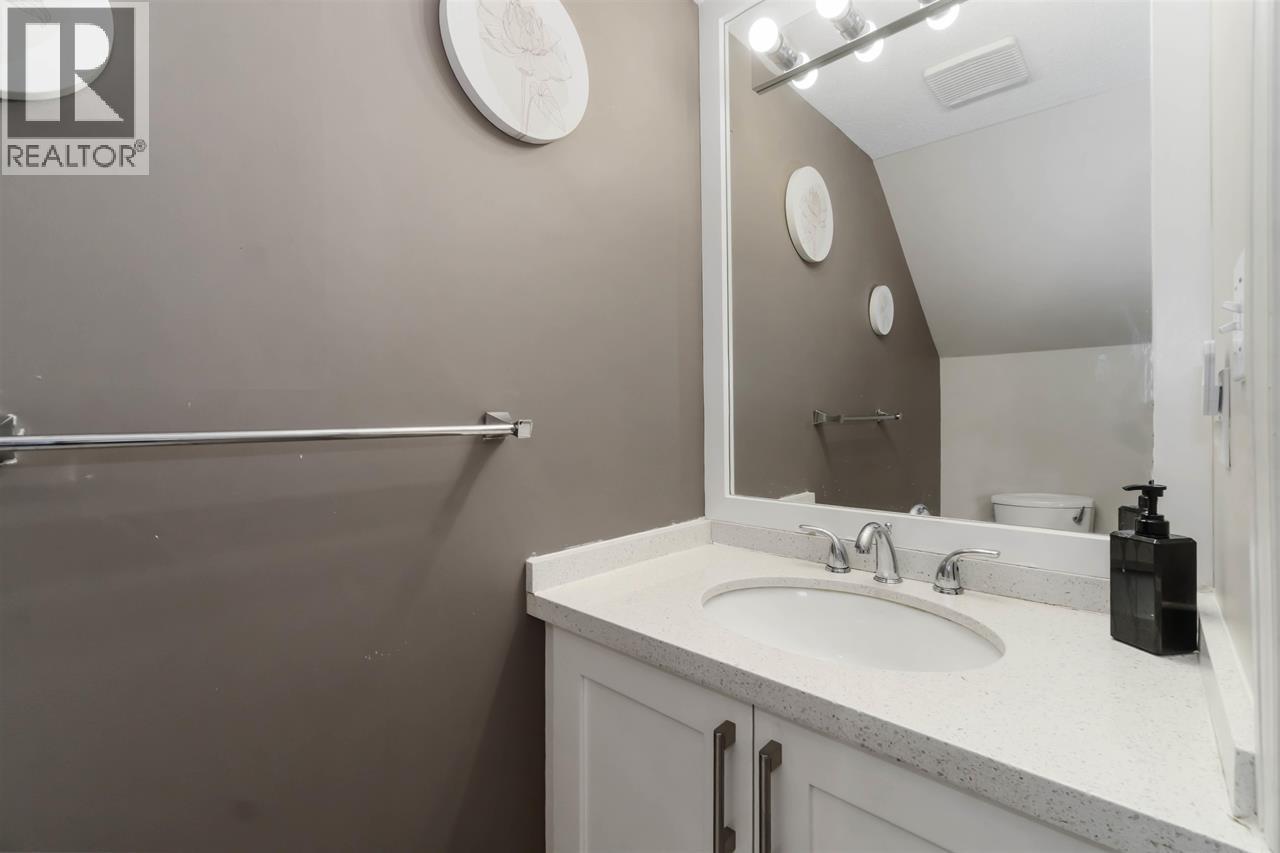 24 270 Casey Street Property Photo 17