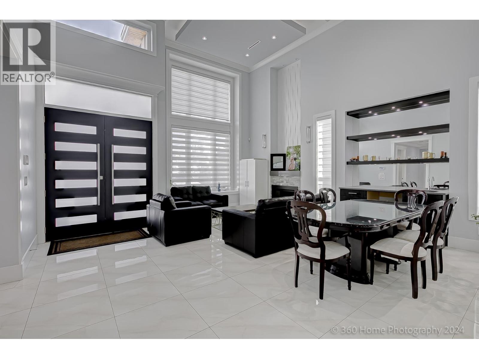 10780 River Drive Property Photo 4