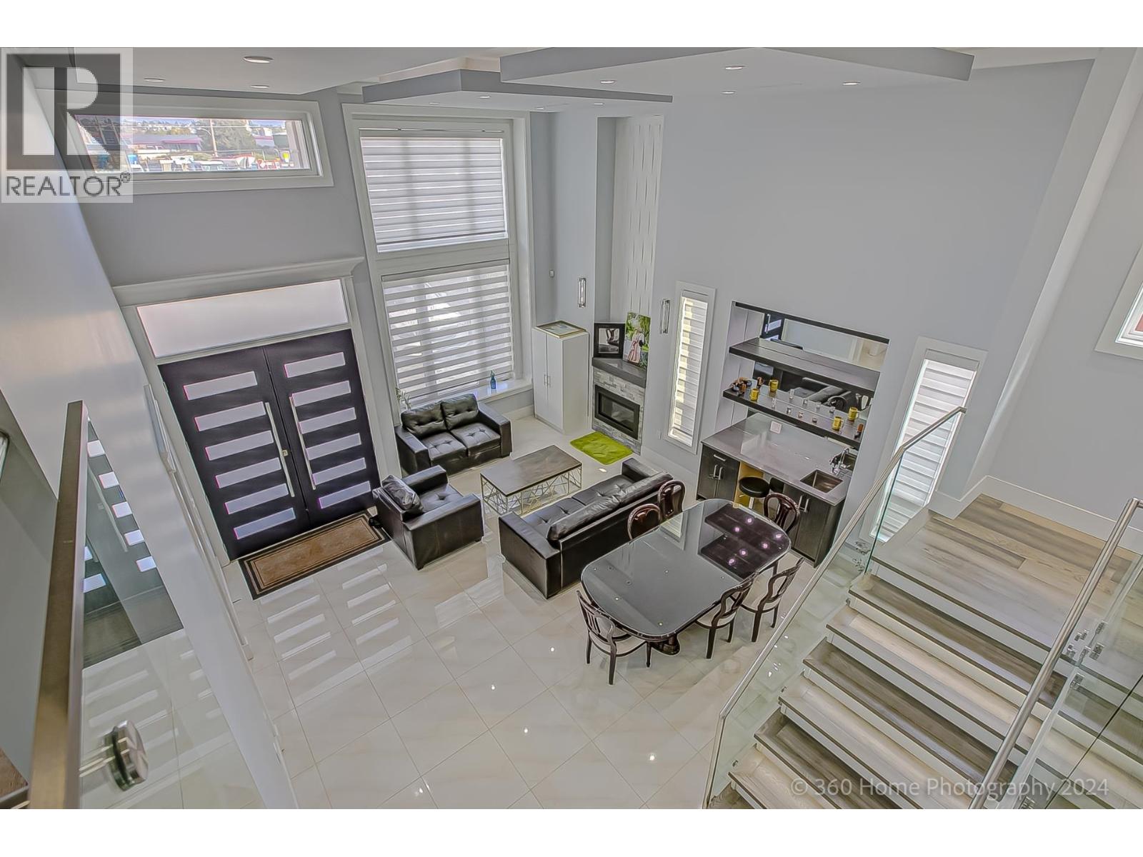 10780 River Drive Property Photo 6