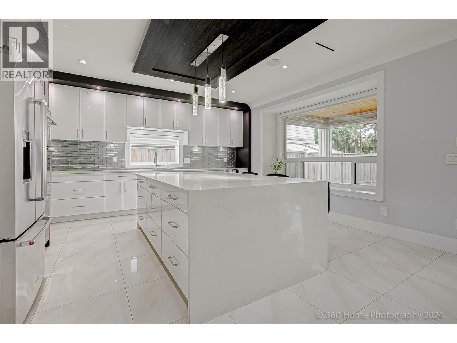 10780 River Drive Property Photo 10