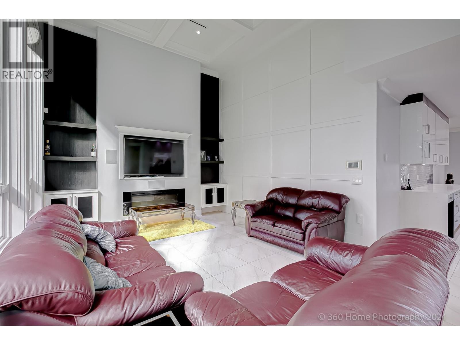 10780 River Drive Property Photo 15