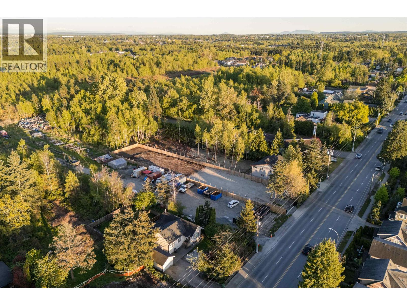 6300 No.4 Road Property Photo 15