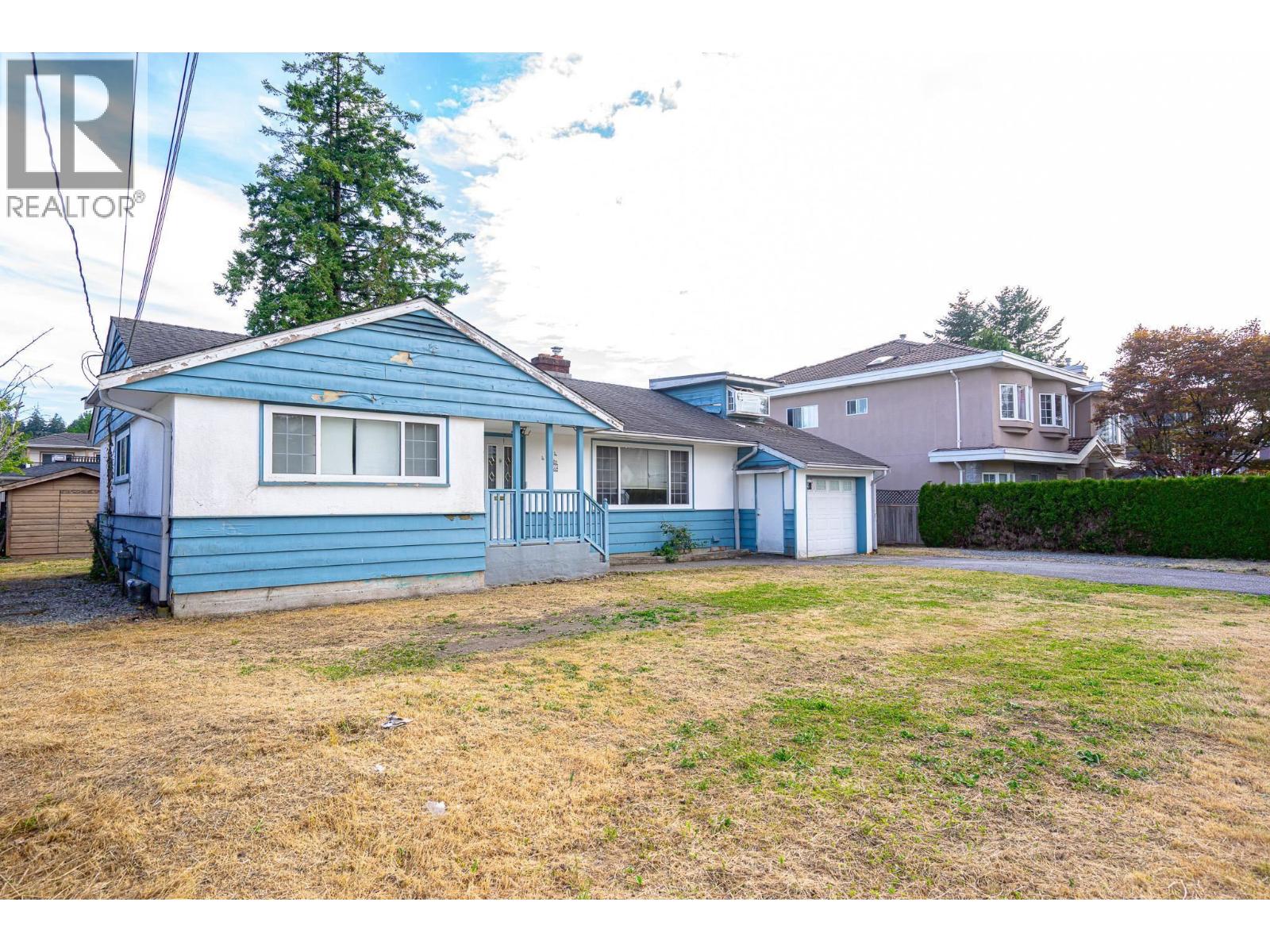 4064 Burke Street Property Photo 2