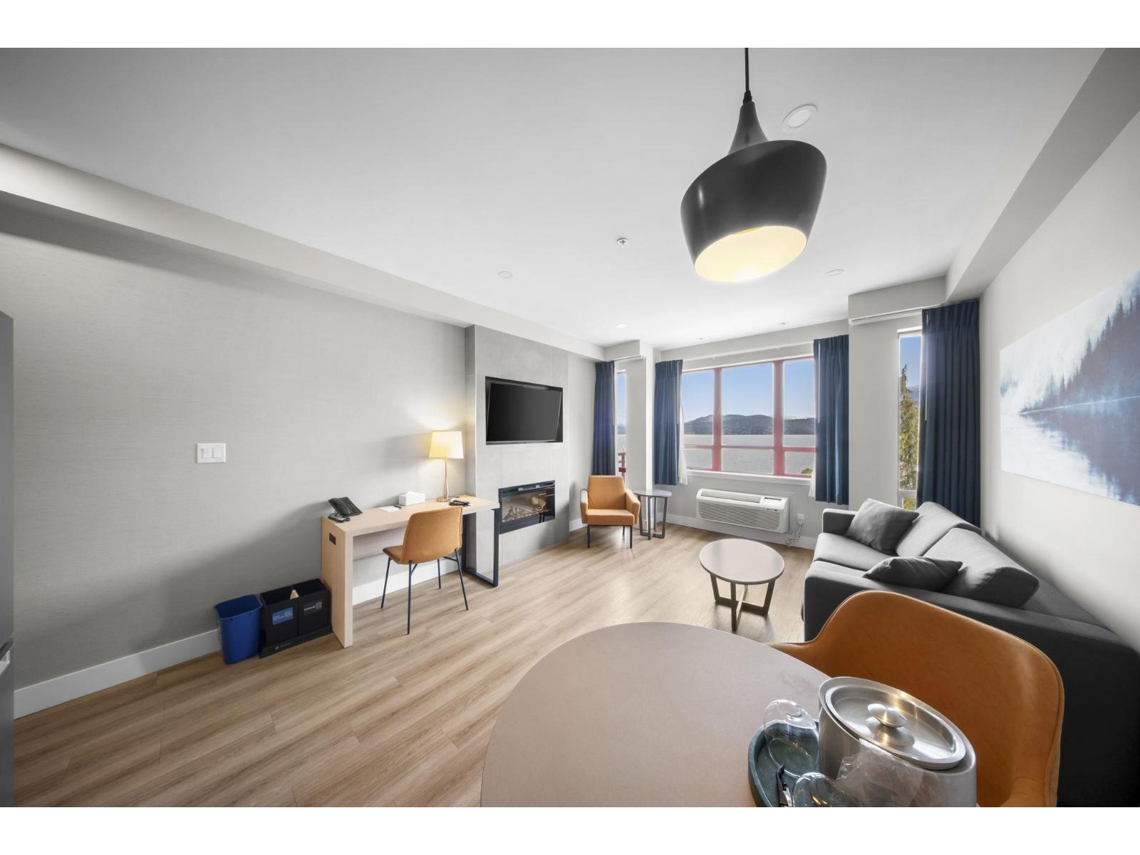 160 Esplanade Avenue #312a Property Photo 6