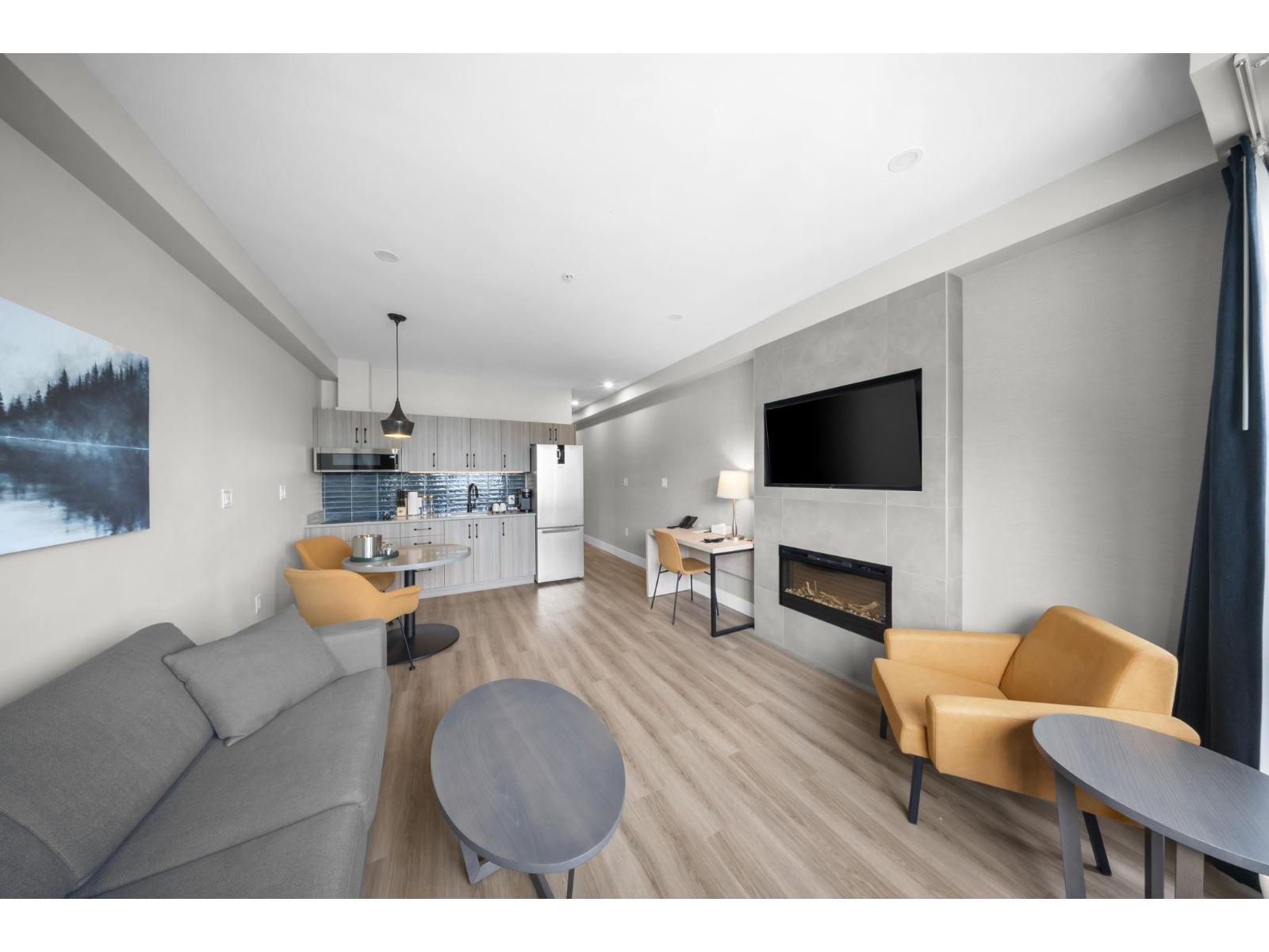 160 Esplanade Avenue #312a Property Photo 7