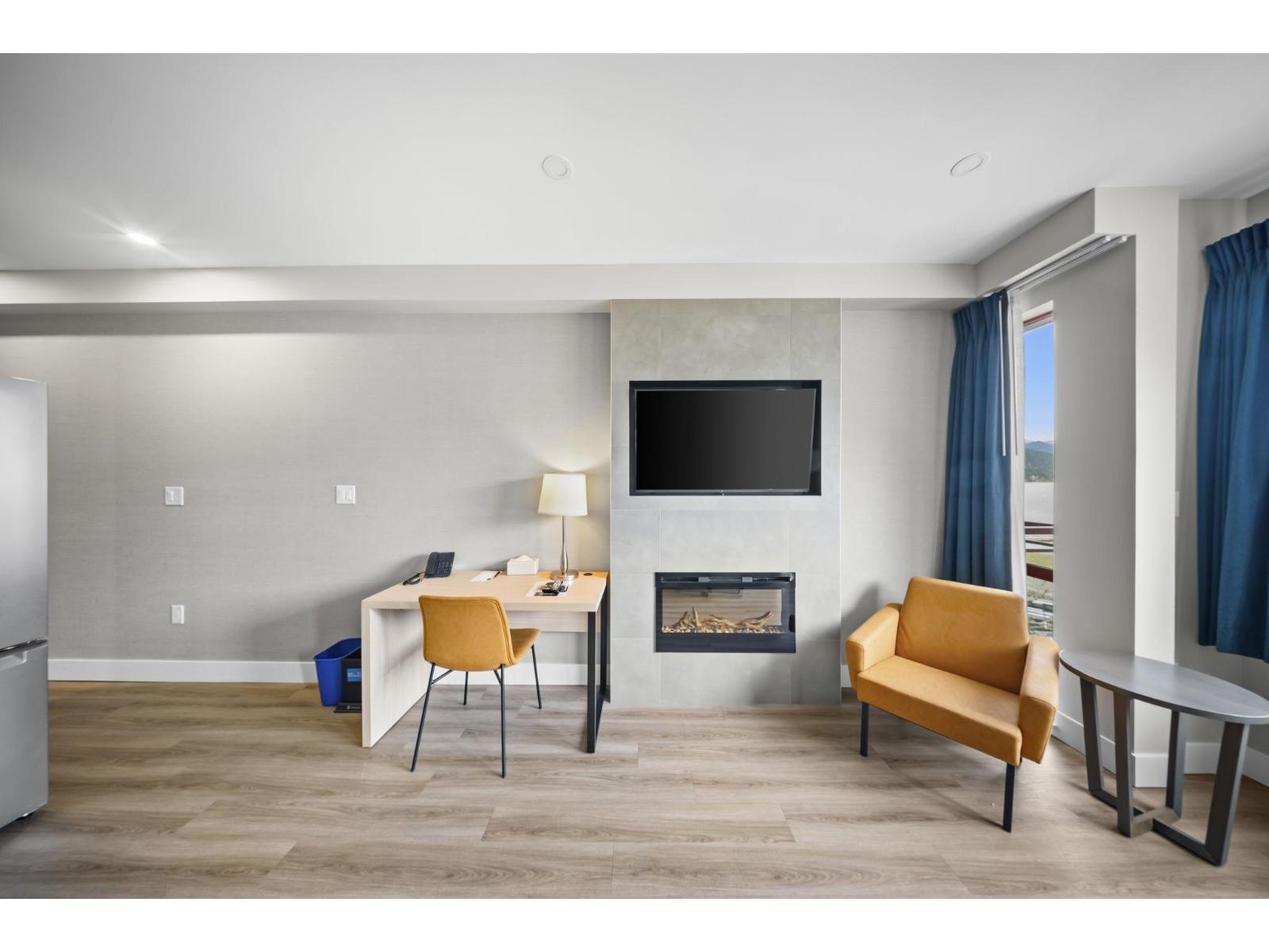 160 Esplanade Avenue #312a Property Photo 11