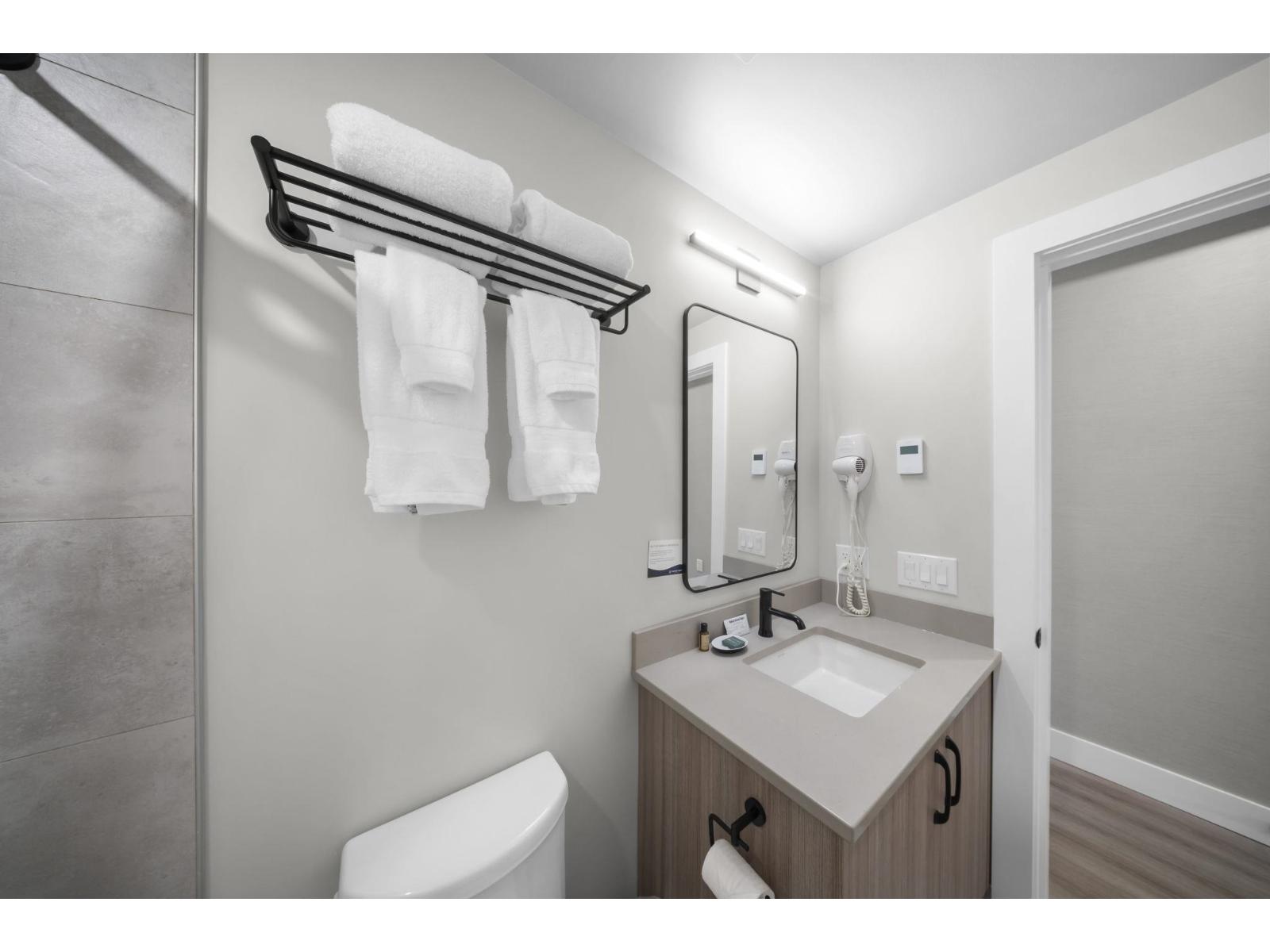 160 Esplanade Avenue #312a Property Photo 18