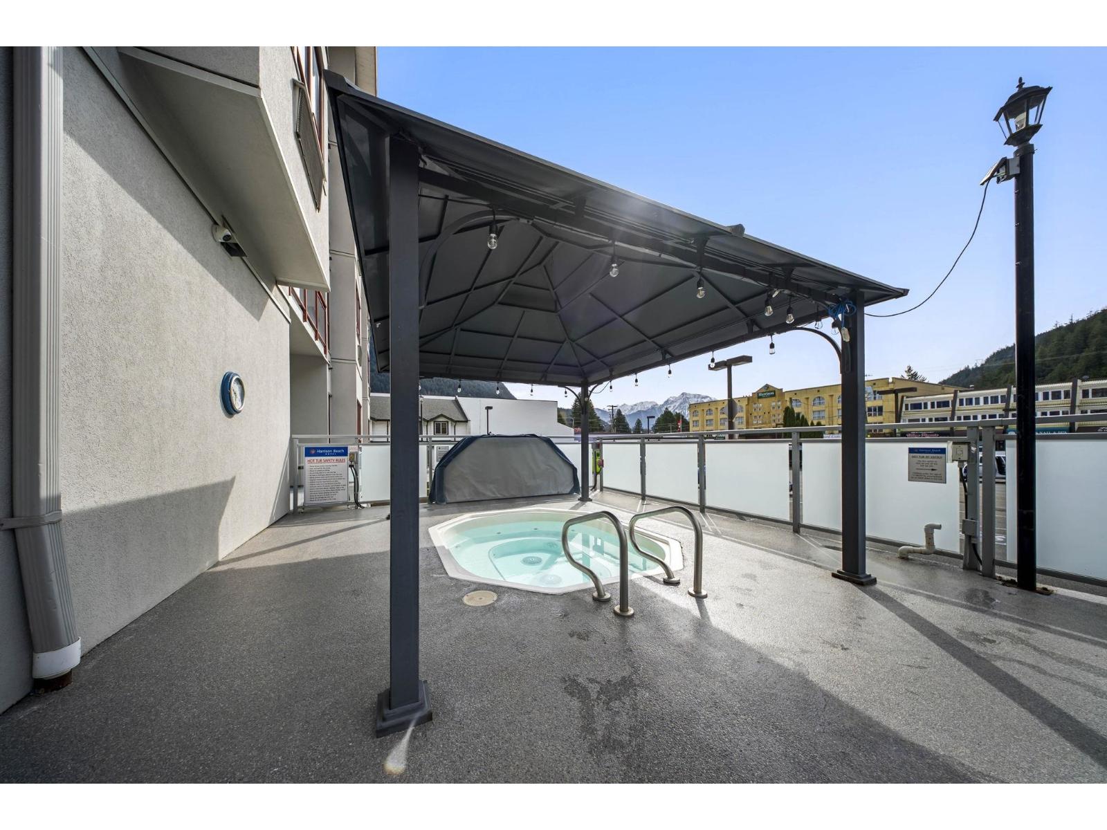 160 Esplanade Avenue #312a Property Photo 28