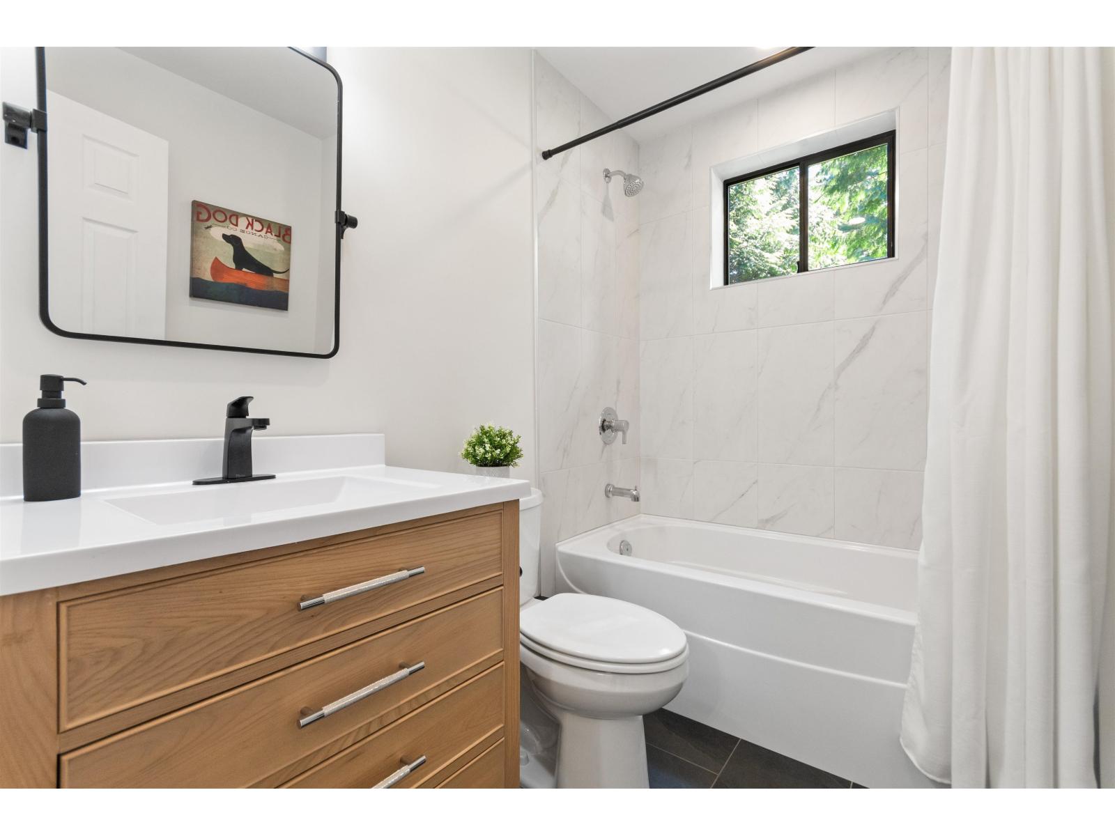 30 Robertson Crescent Property Photo 24