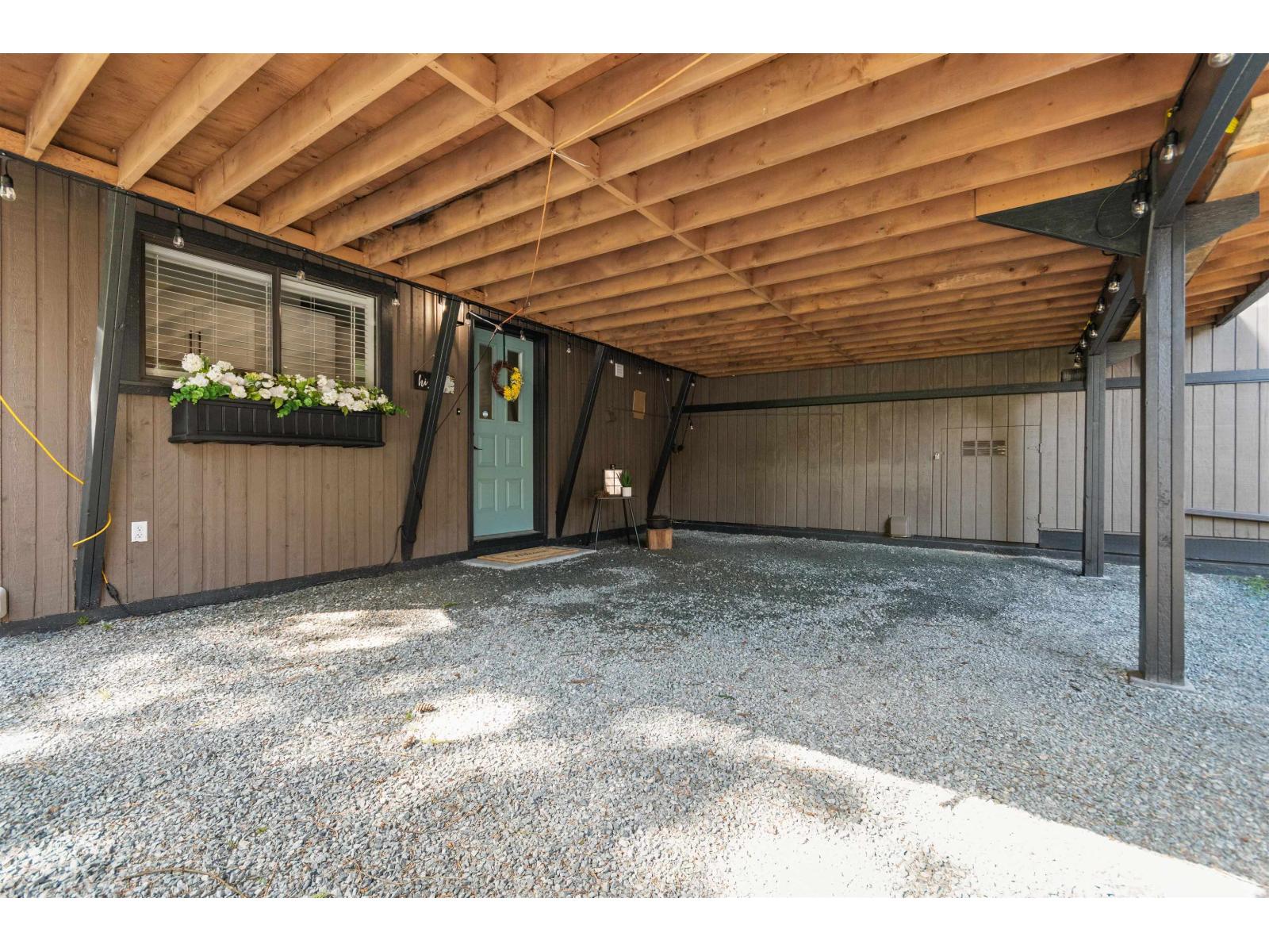 30 Robertson Crescent Property Photo 26