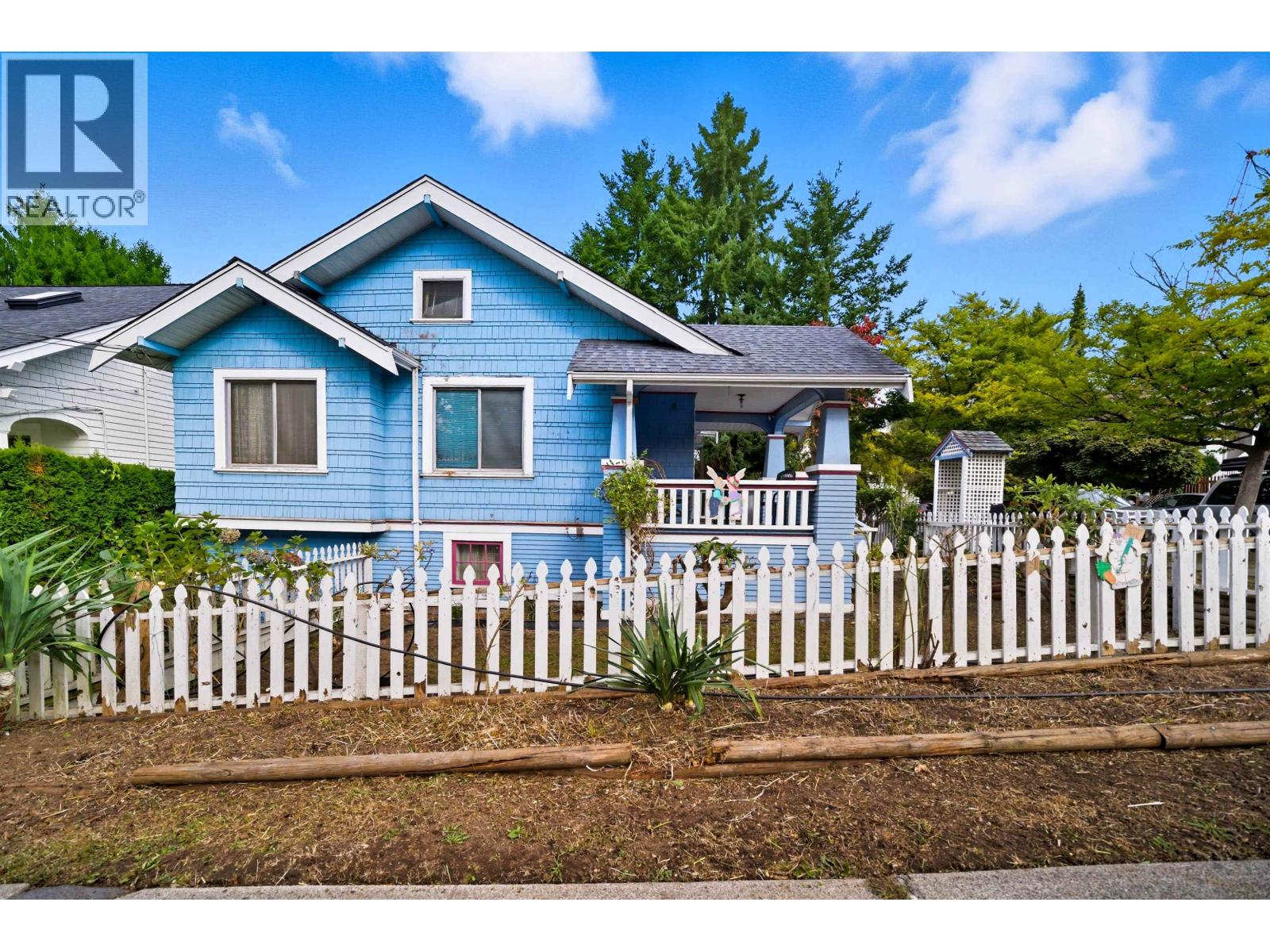 3791 Inverness Street Property Photo 4