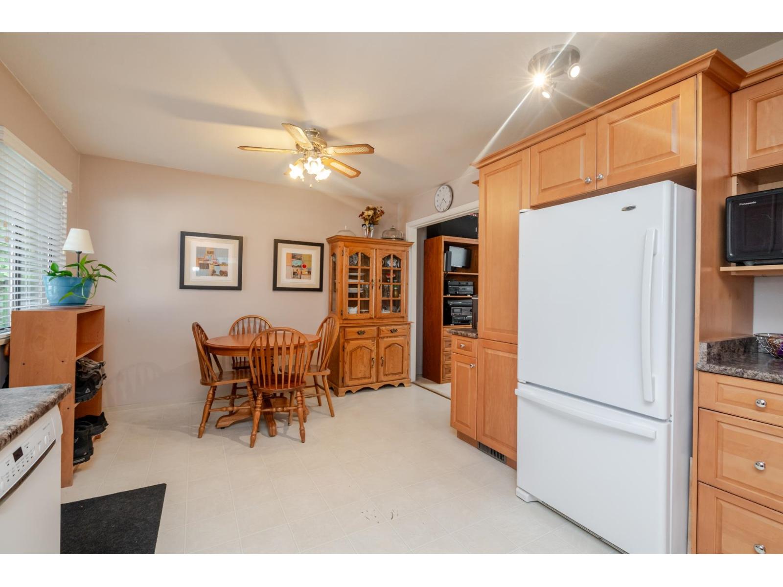 8570 152 Street Property Photo 6