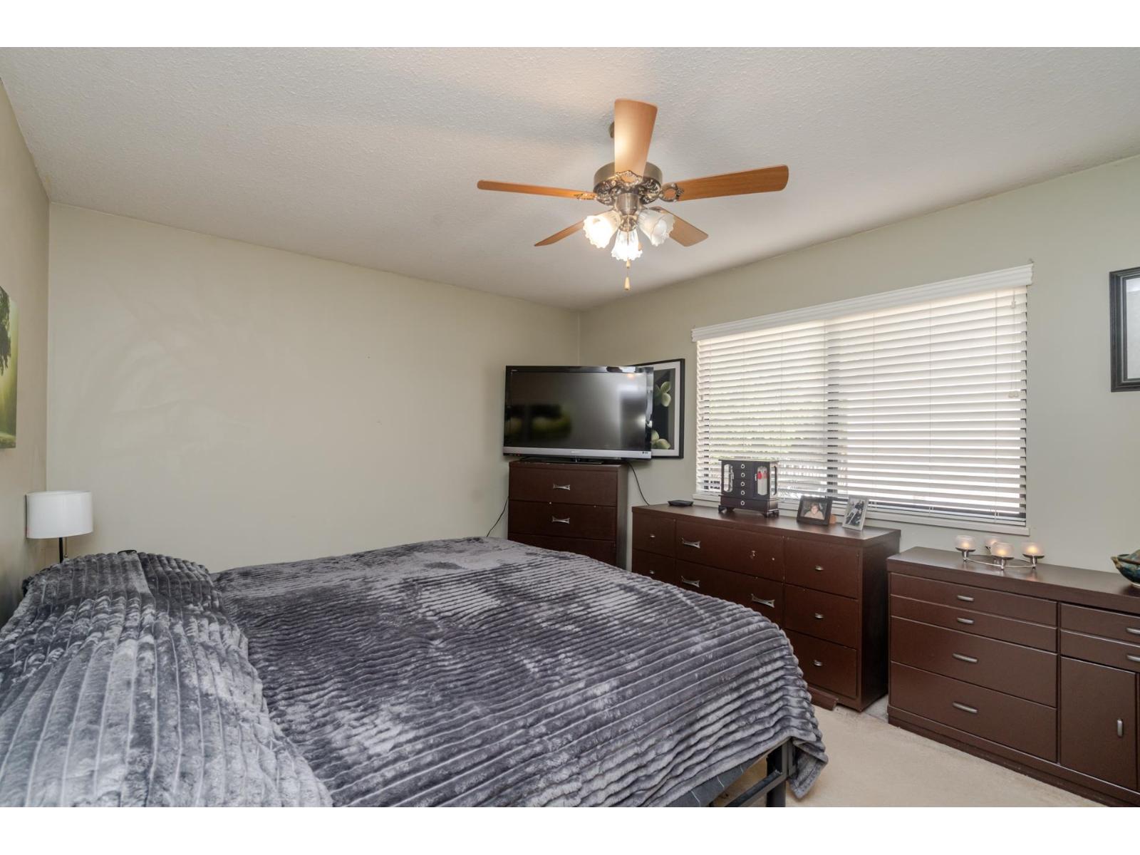 8570 152 Street Property Photo 11