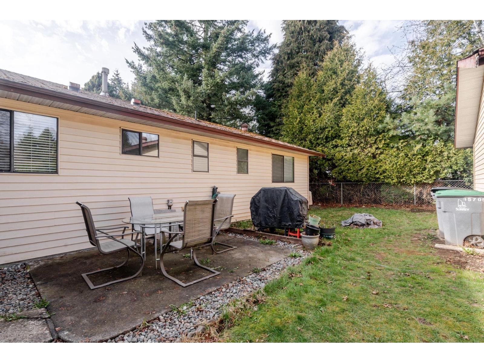8570 152 Street Property Photo 16