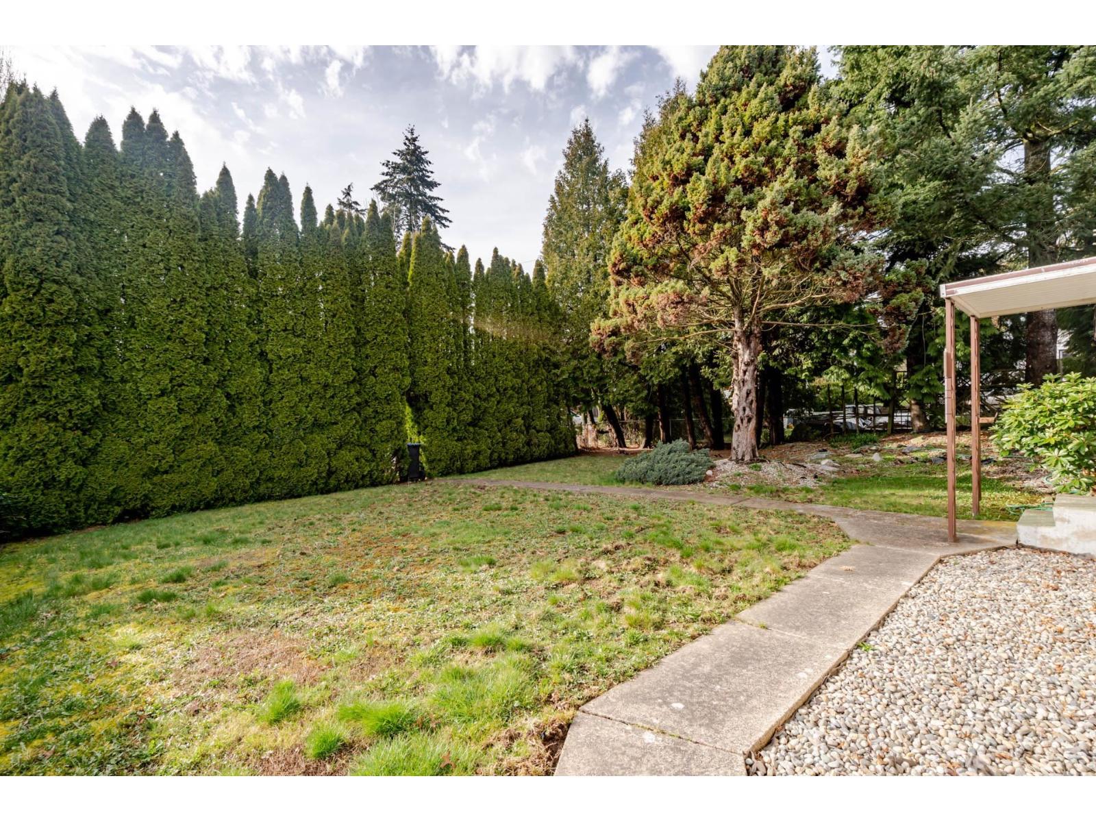 8570 152 Street Property Photo 21