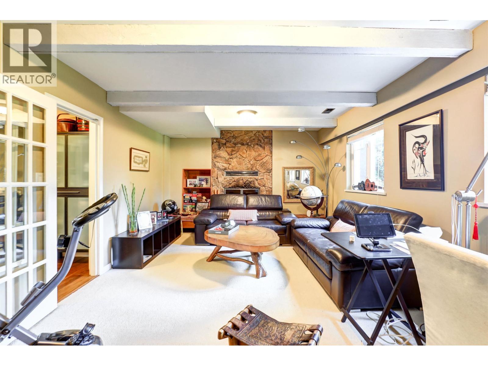 4730 Willow Creek Road Property Photo 26