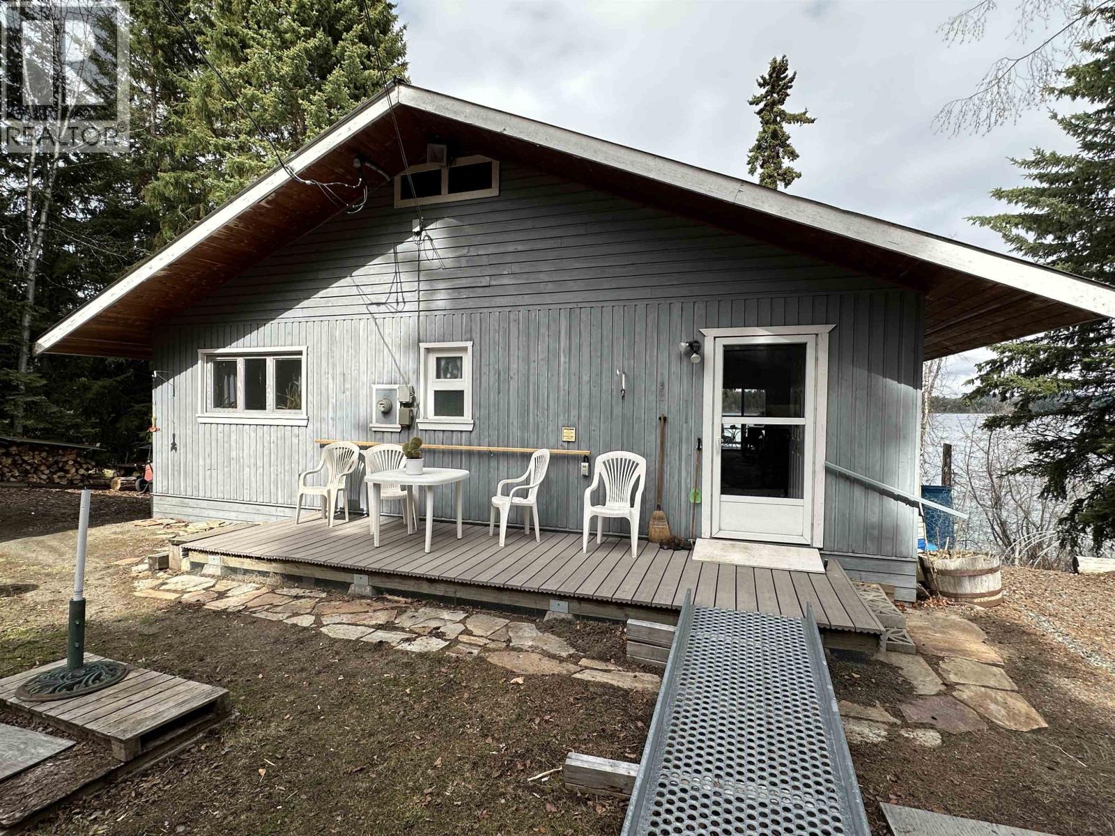 7477 Greenall Road Property Photo 5