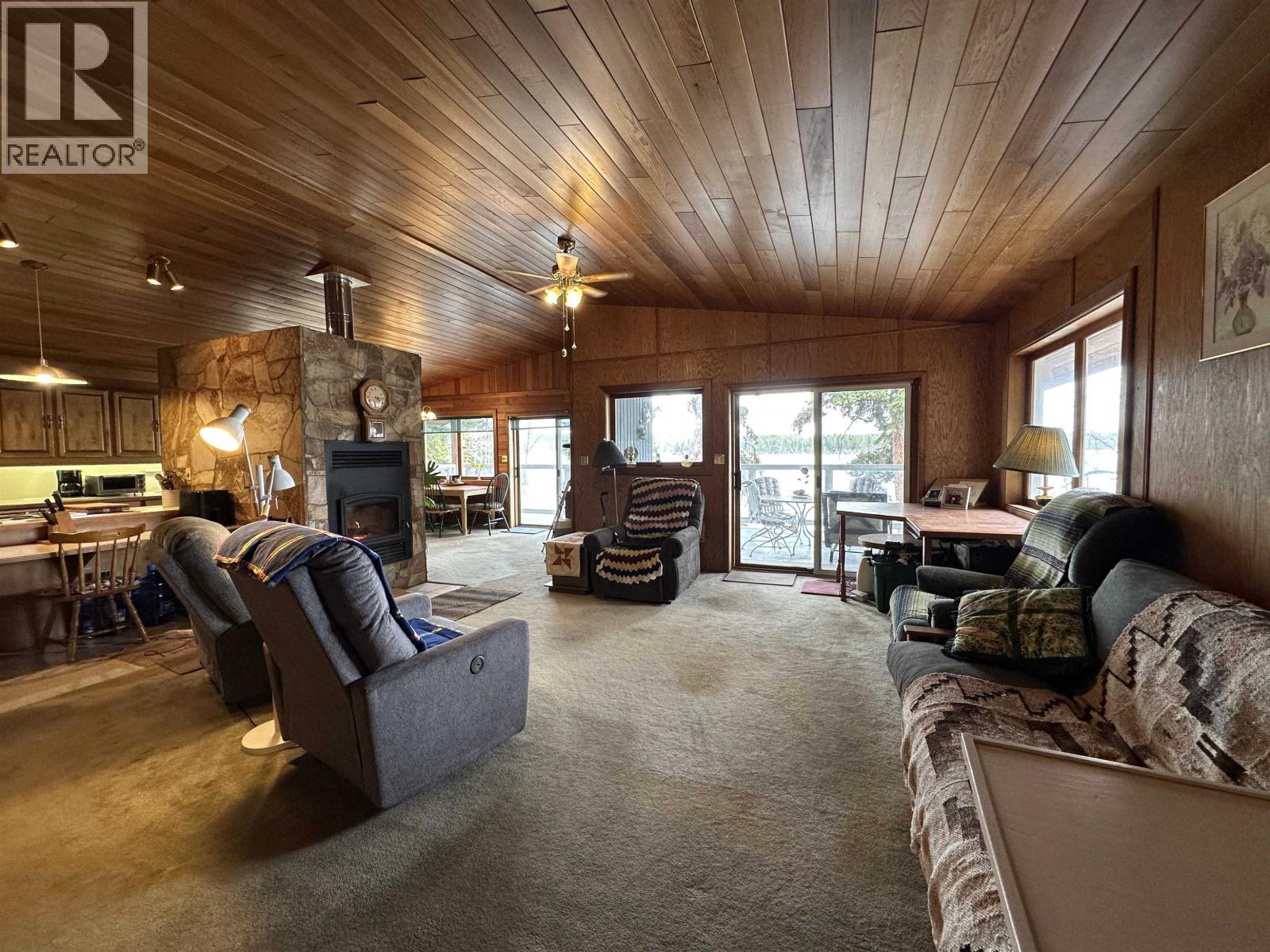 7477 Greenall Road Property Photo 15