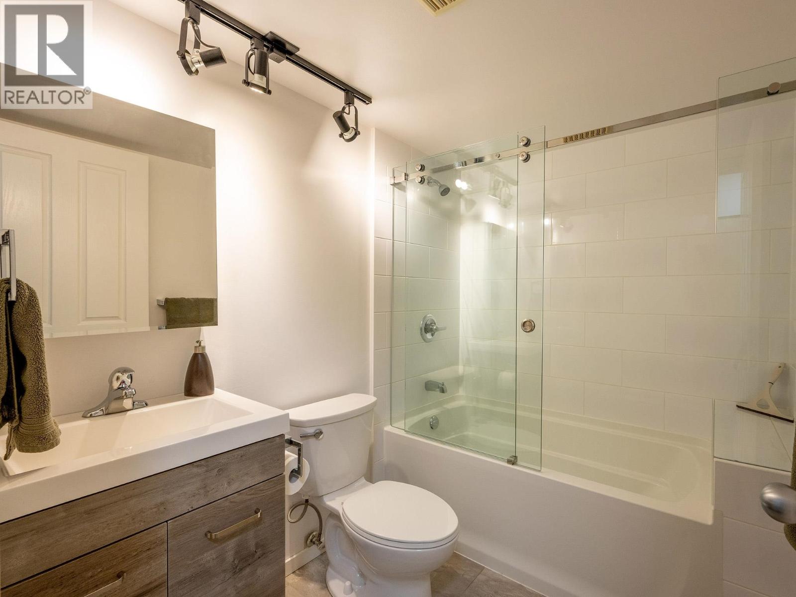 3 4388 Northlands Boulevard Property Photo 13