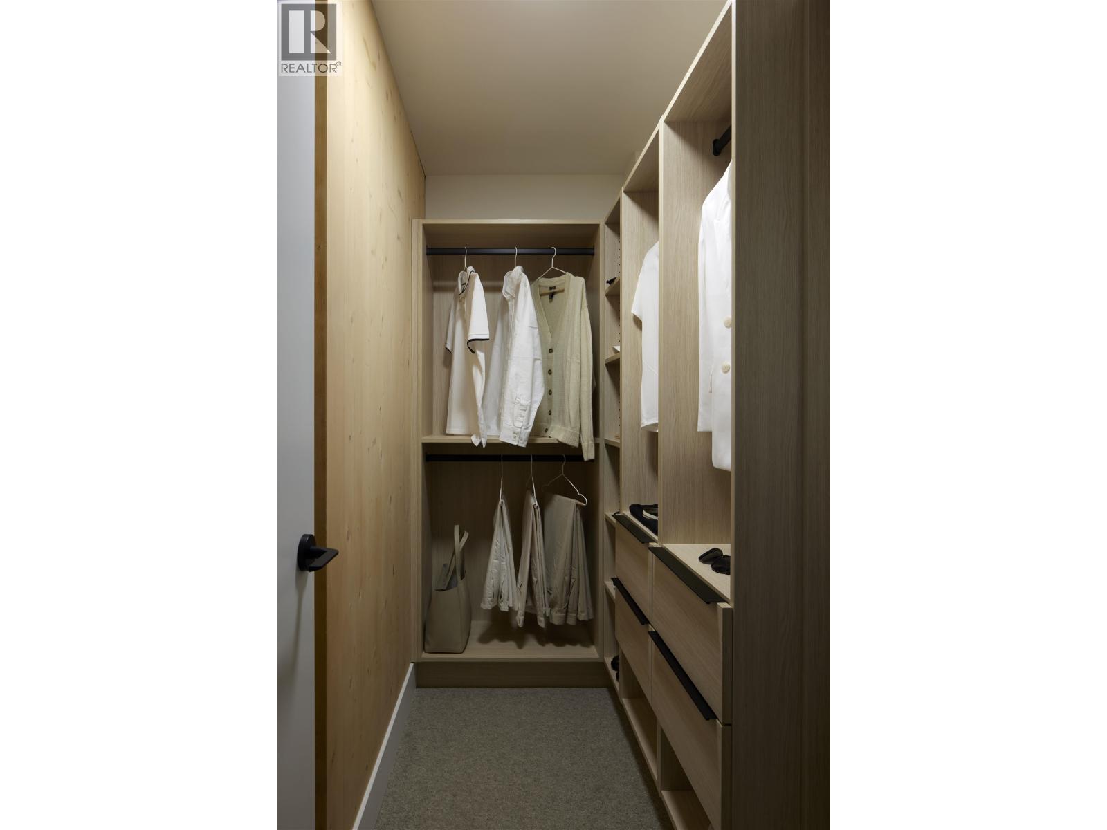 108 310 Salter Street Property Photo 12