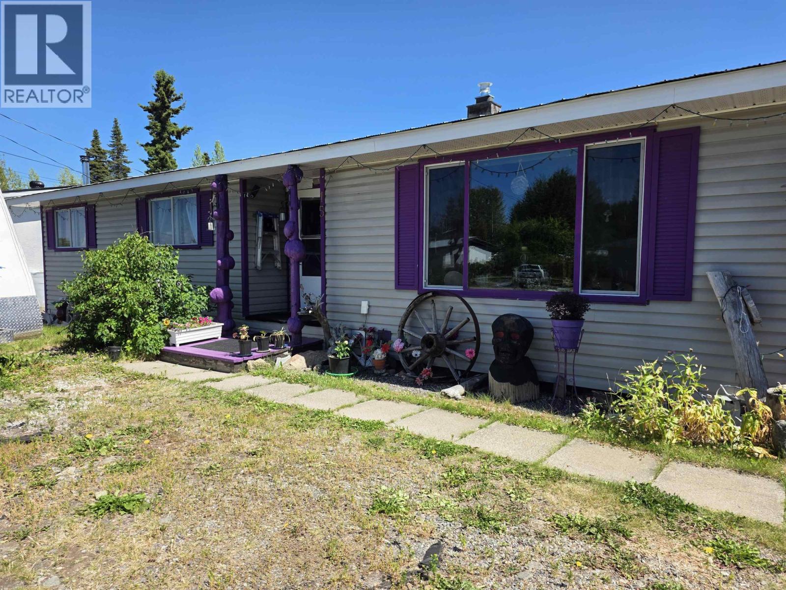 15 HARMON CRESCENT Property Photo 1