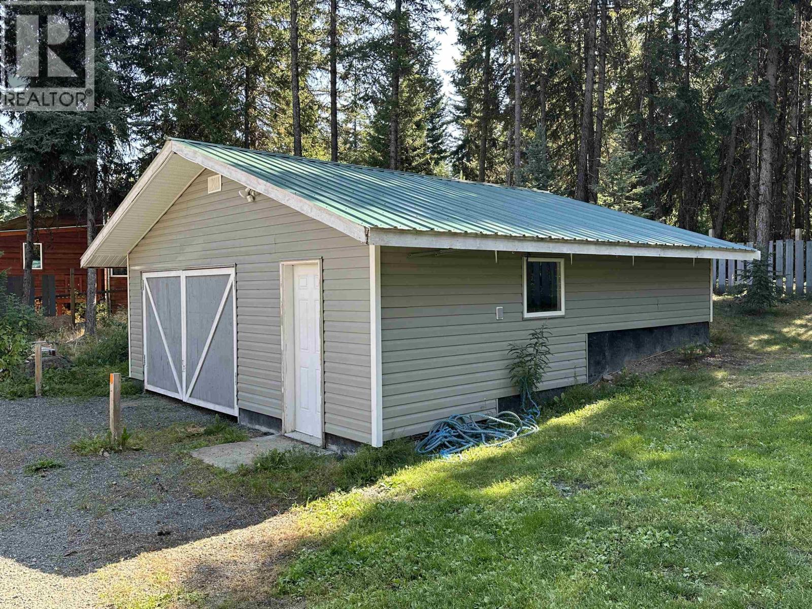 7617 Clearview Road Property Photo 4