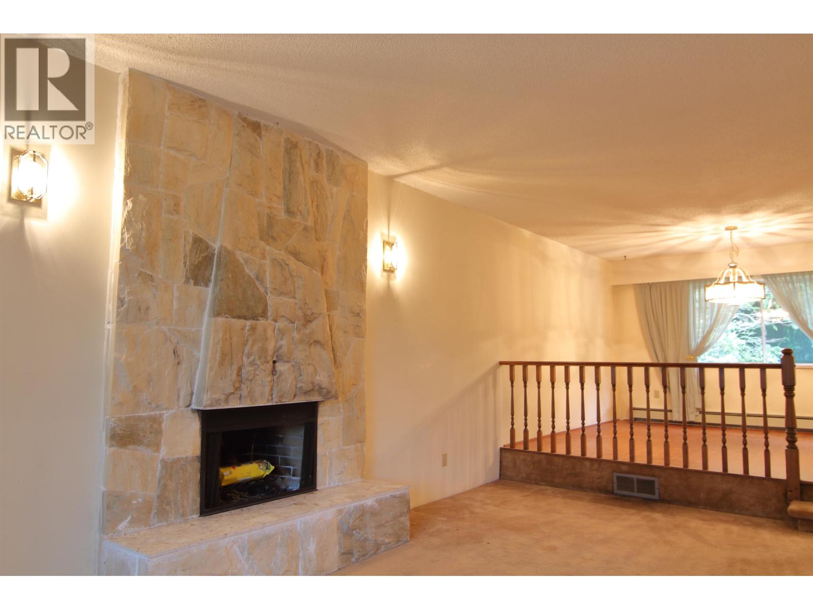 5241 4a Avenue Property Photo 4