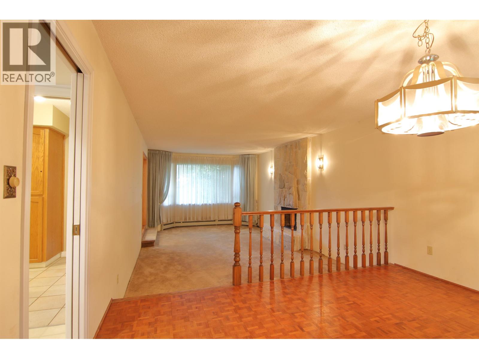 5241 4a Avenue Property Photo 5