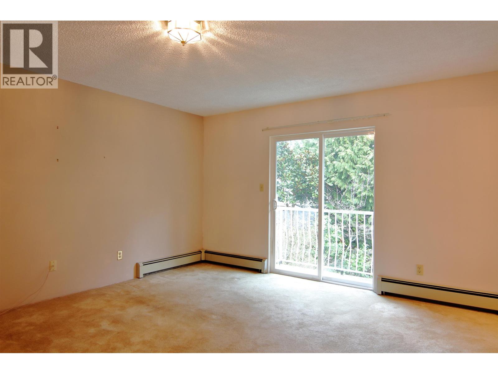 5241 4a Avenue Property Photo 14