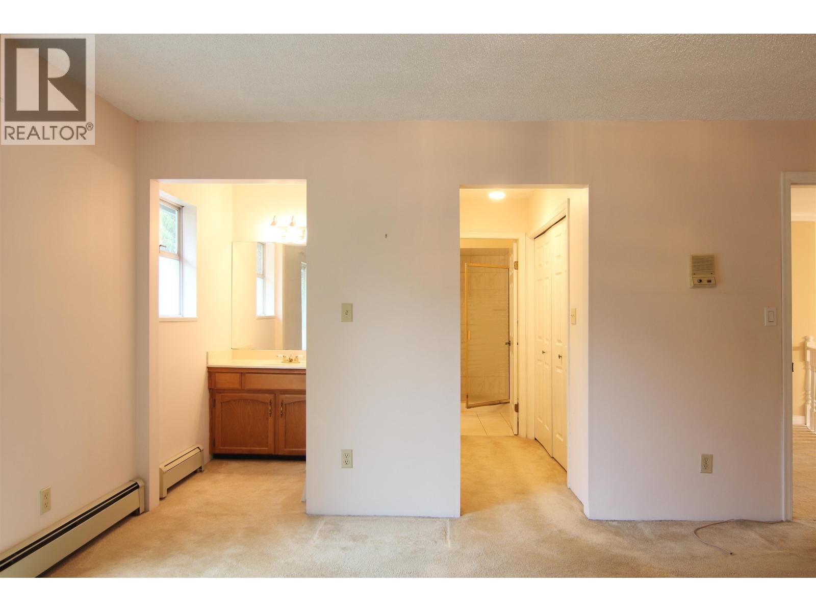5241 4a Avenue Property Photo 16