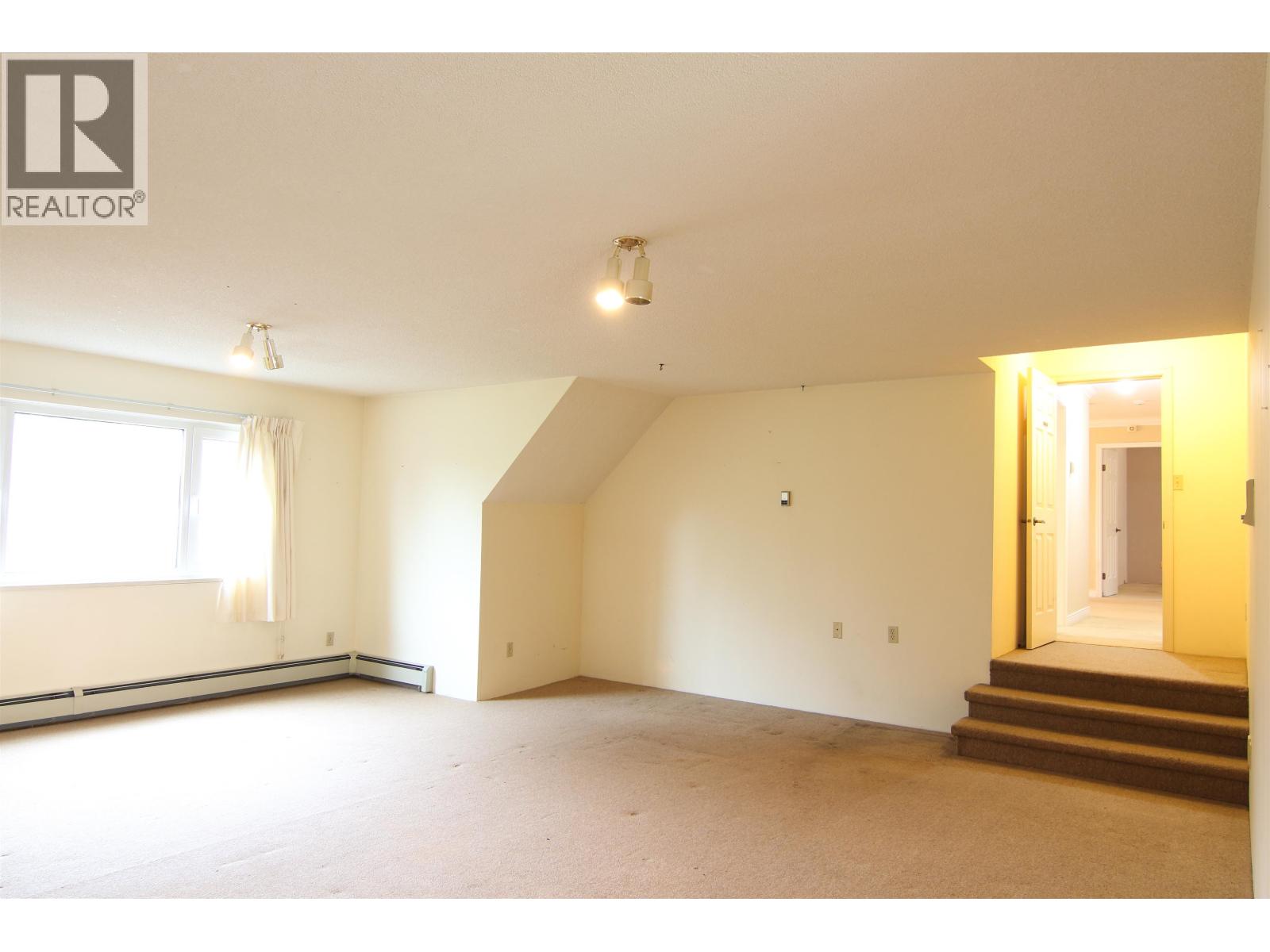 5241 4a Avenue Property Photo 19