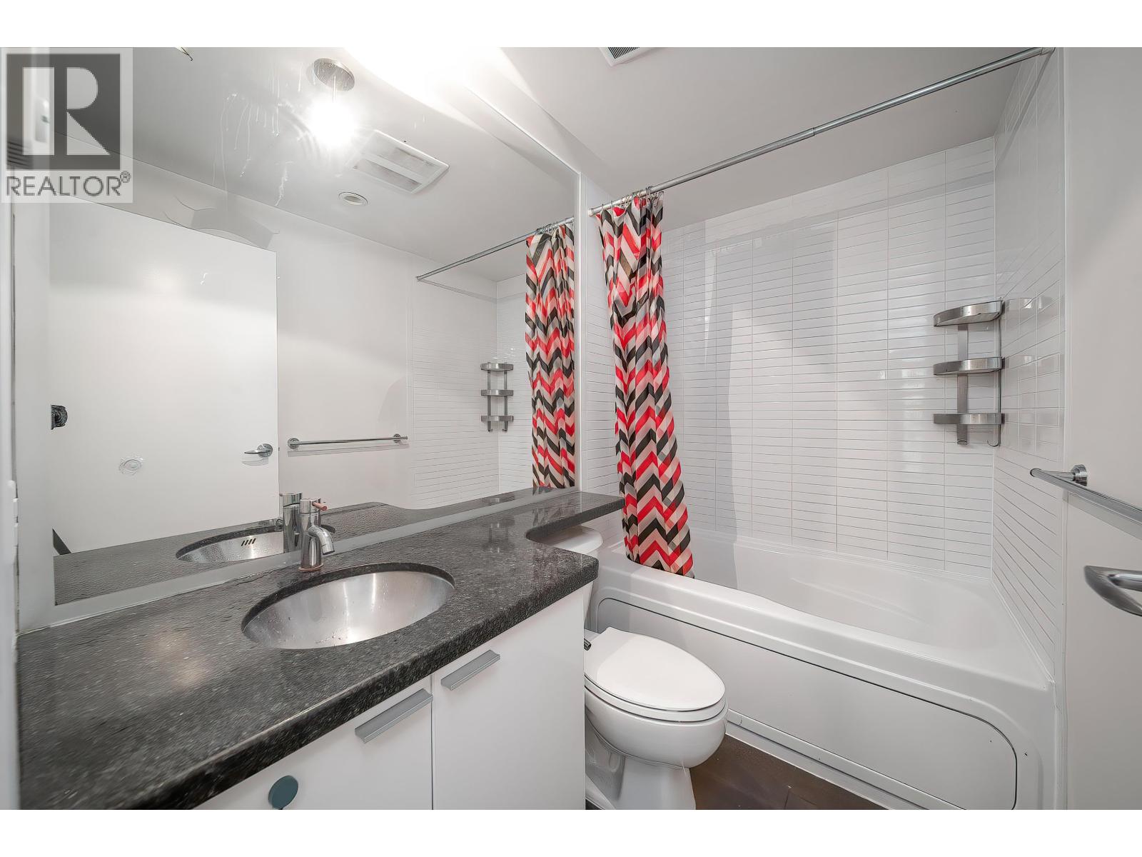 119 Regiment Square Property Photo 8