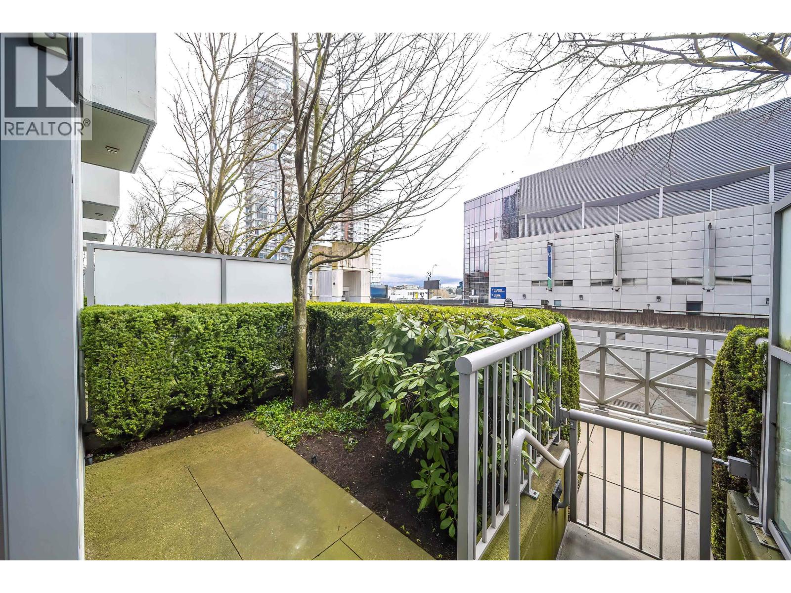 119 Regiment Square Property Photo 12