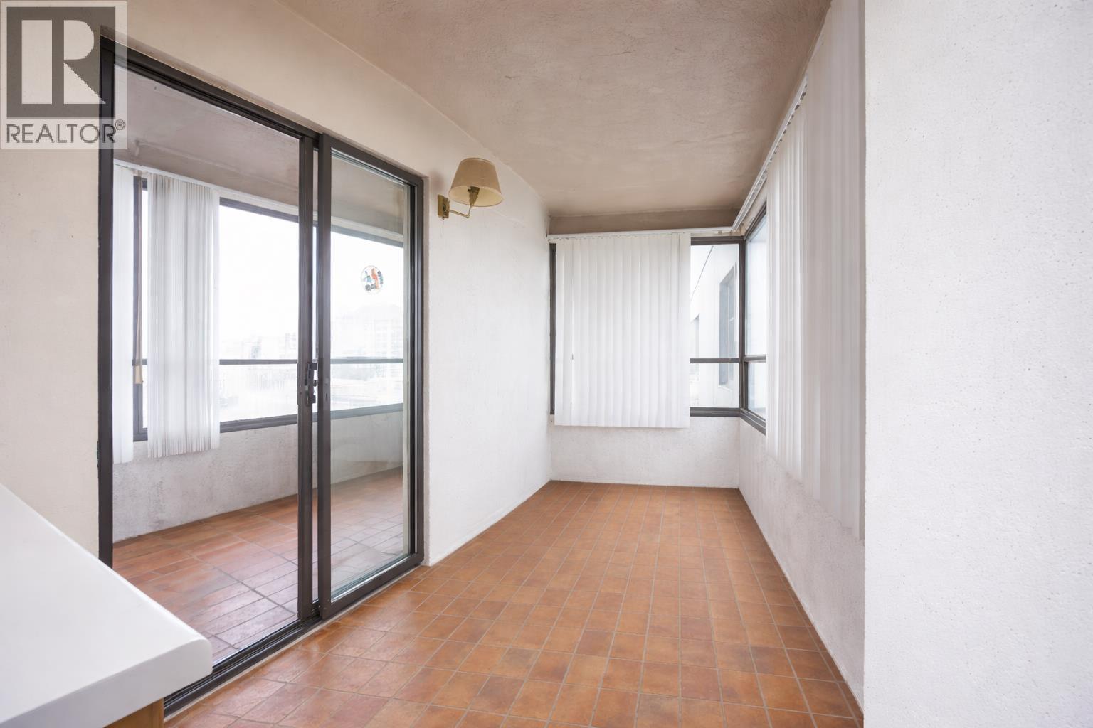 902 615 Belmont Street Property Photo 7